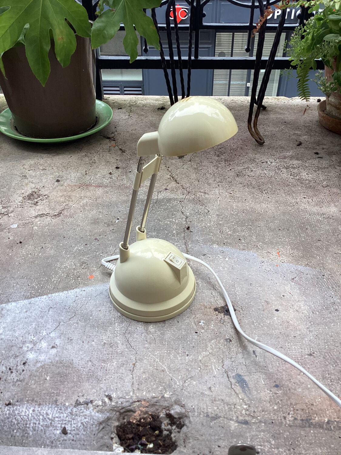 IKEA espressivo vintage cream desk lamp