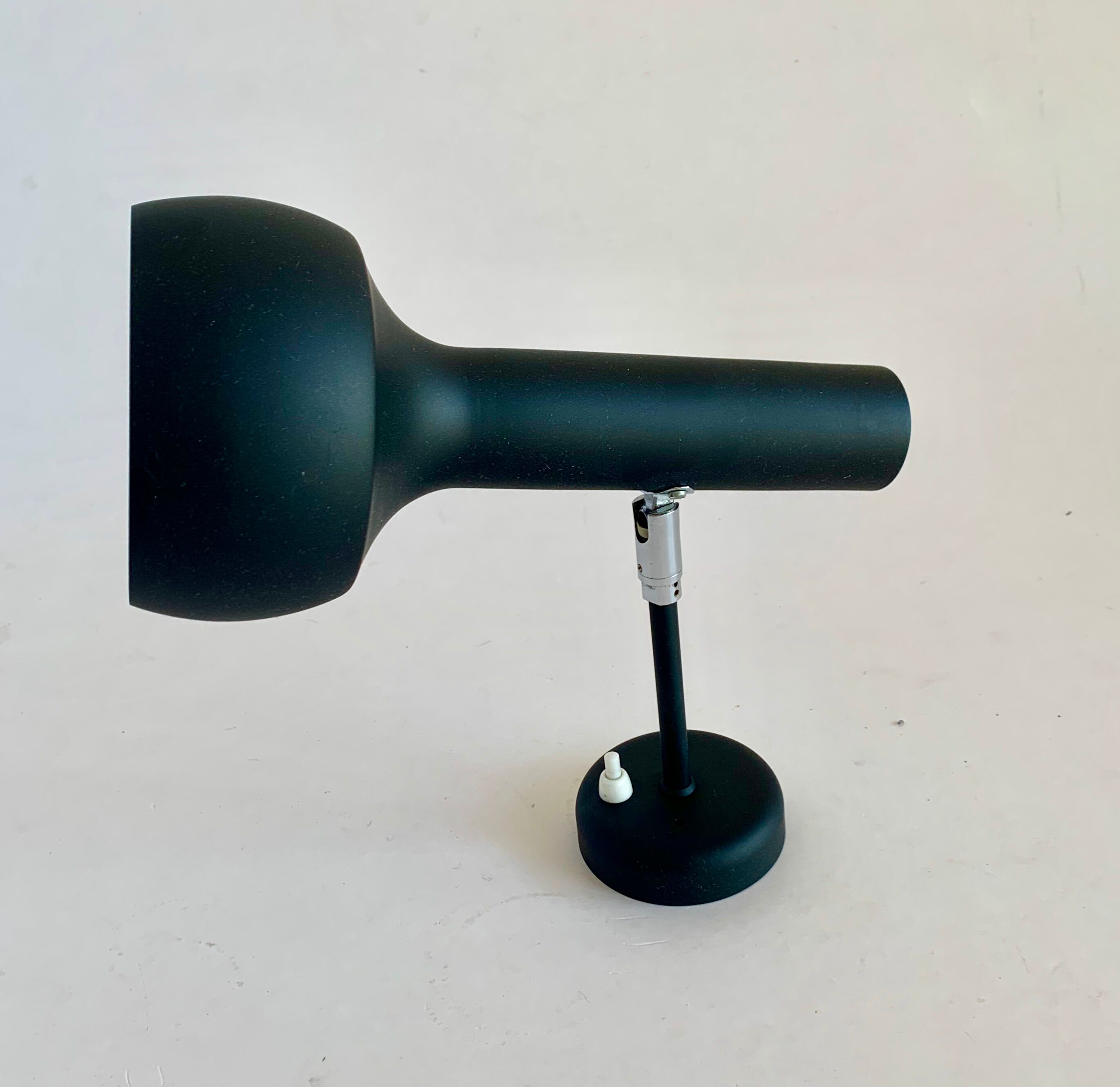Wall spot light by Swiss International, 1970s