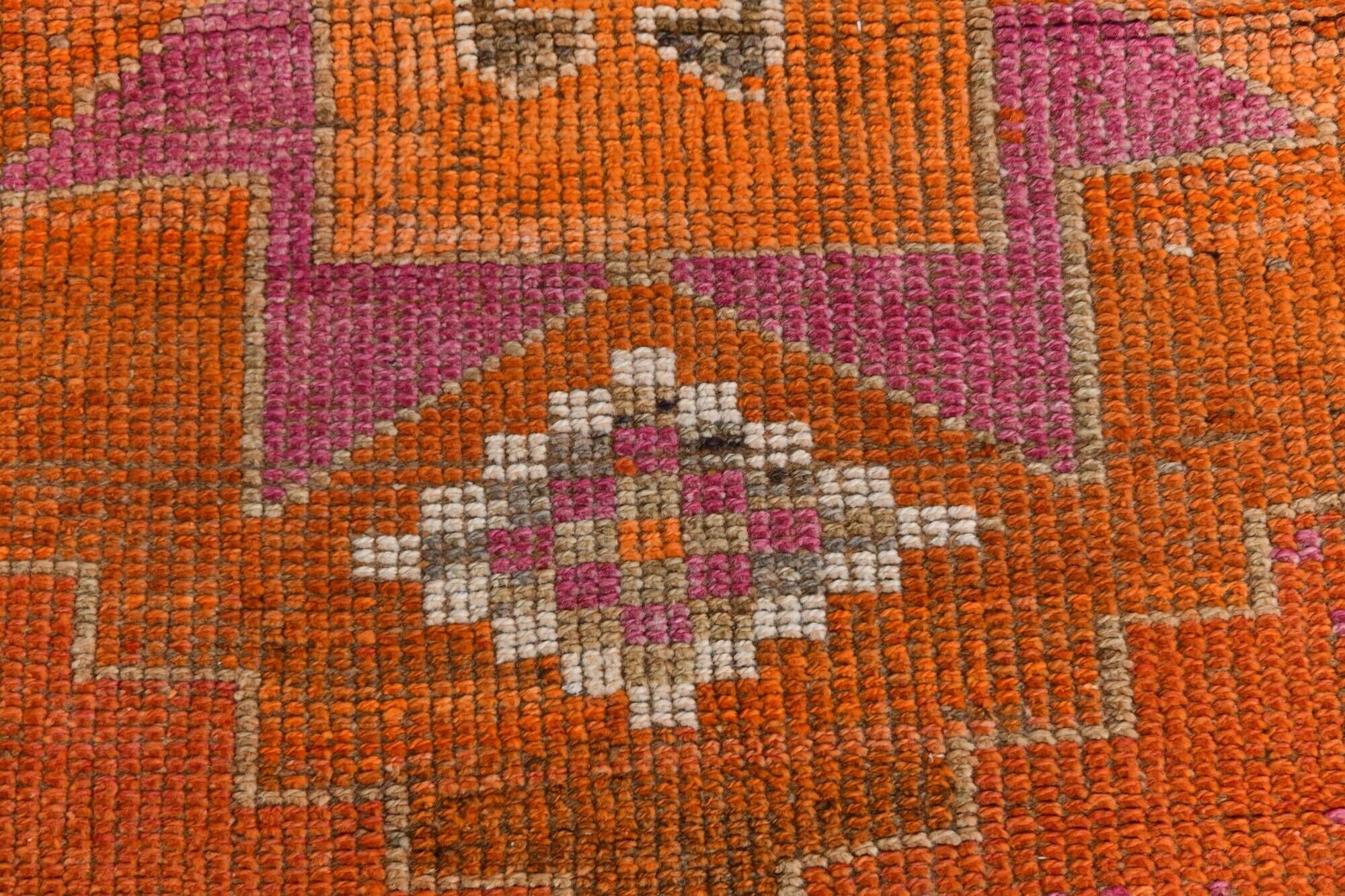 Tapis de couloir persan orange et rose