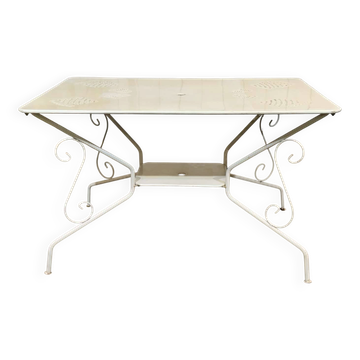 Table de jardin en tôle des années 1980