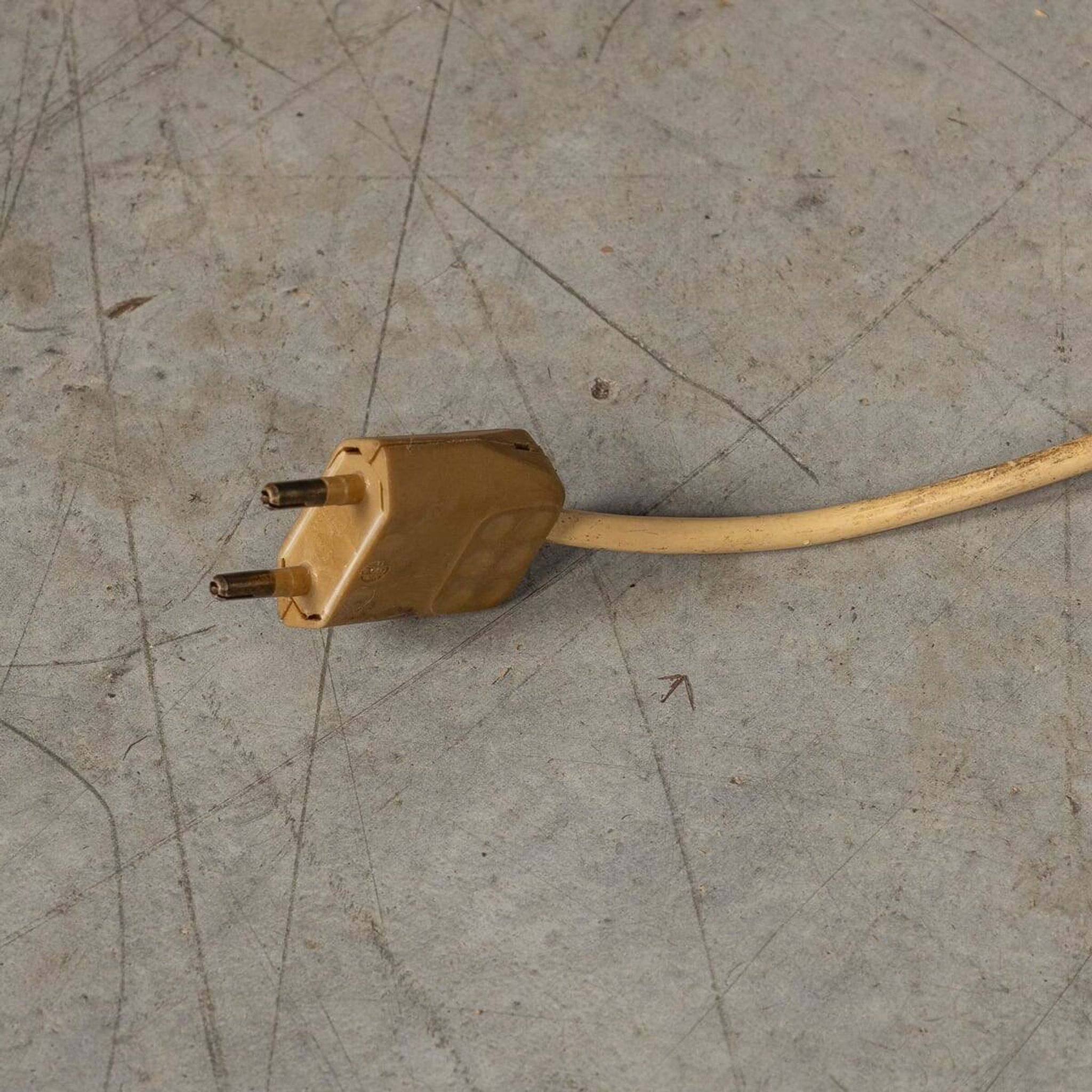 20thc italian floor lamp in the manner of gaetano sciolari, venice c.1970