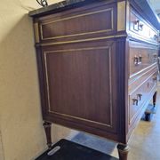 Commode en acajou et placage d'acajou époque Louis XVI, fin du 18ème s.