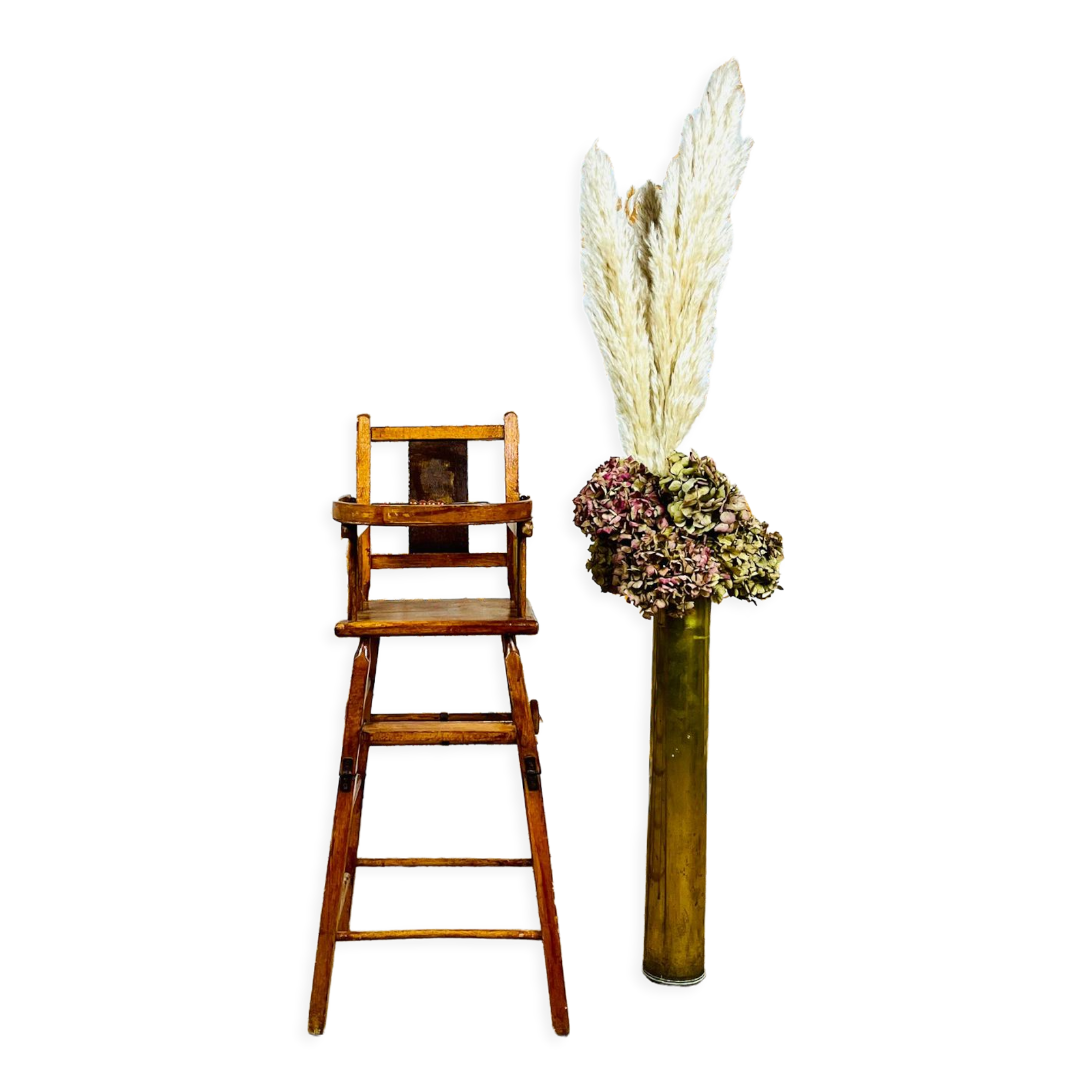 Vintage high chair for dolls