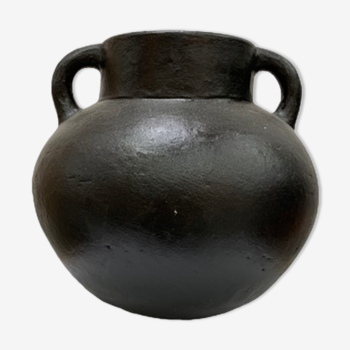 Black terracotta pottery vase