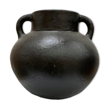 Black terracotta pottery vase