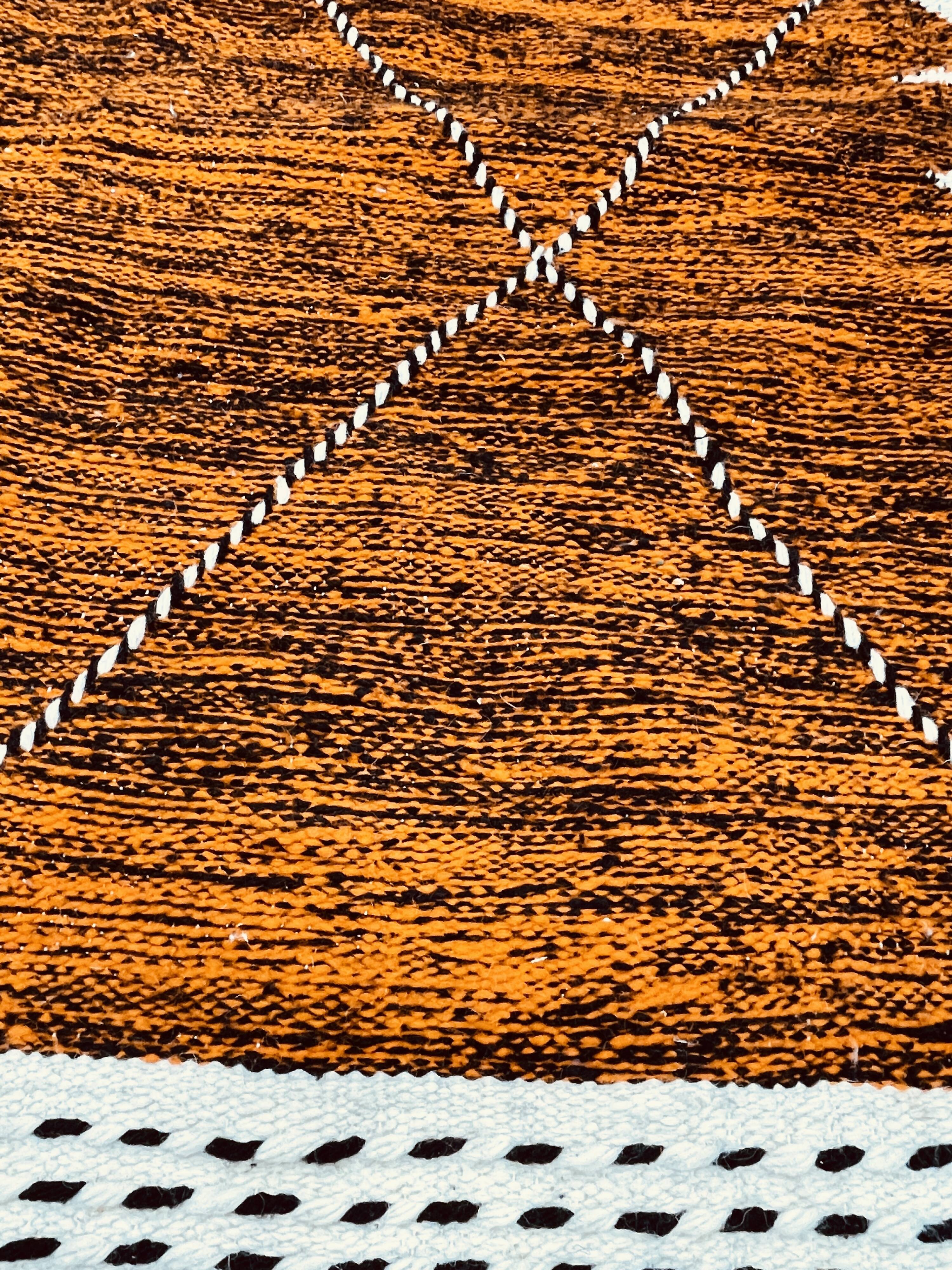 Atypical rug