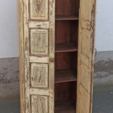 Armoire ancienne jaune en bois