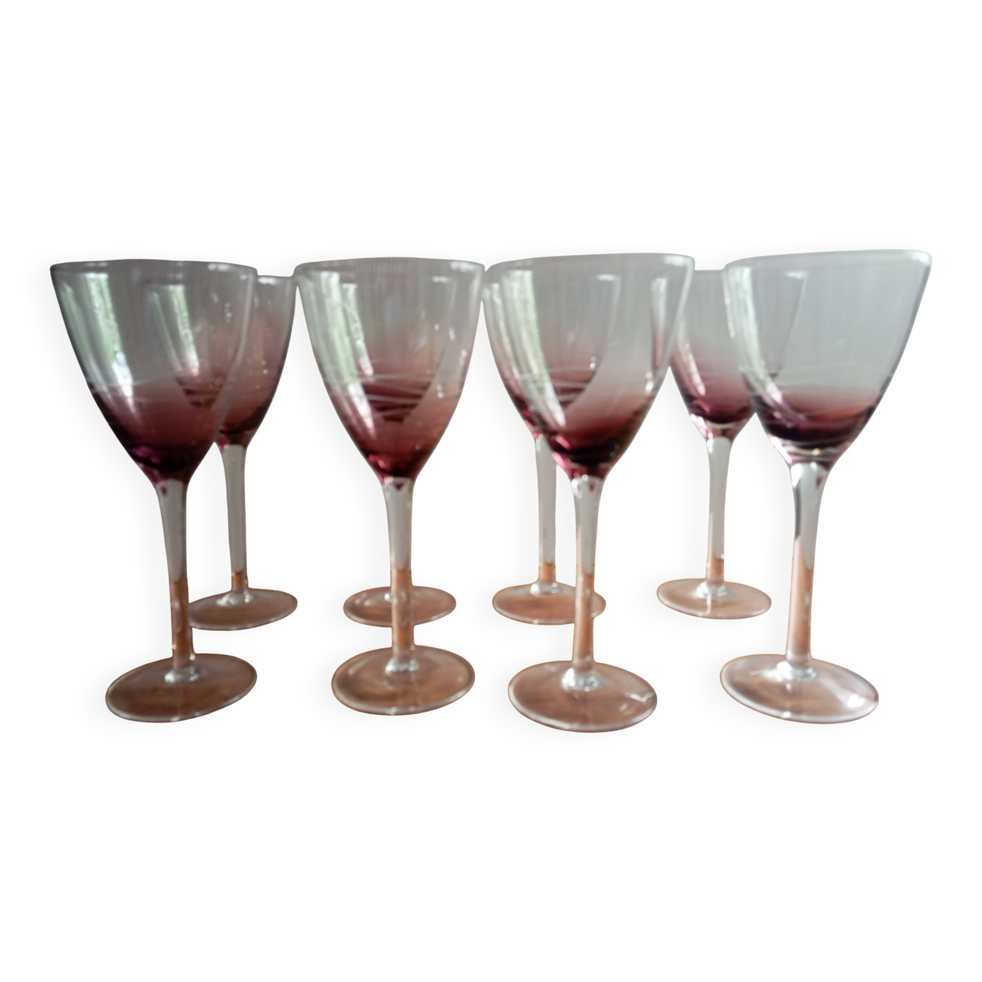 Set of 8 vintage stemmed glasses