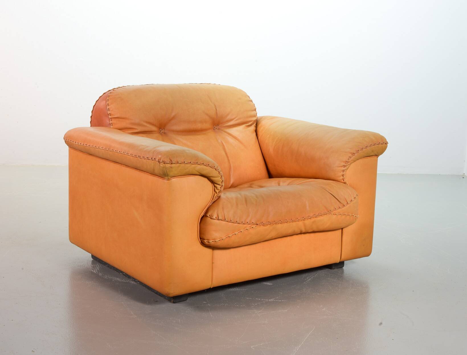 Striking De Sede DS101 Cognac Leather Lounge Chair DS17. Switzerland, 1970s