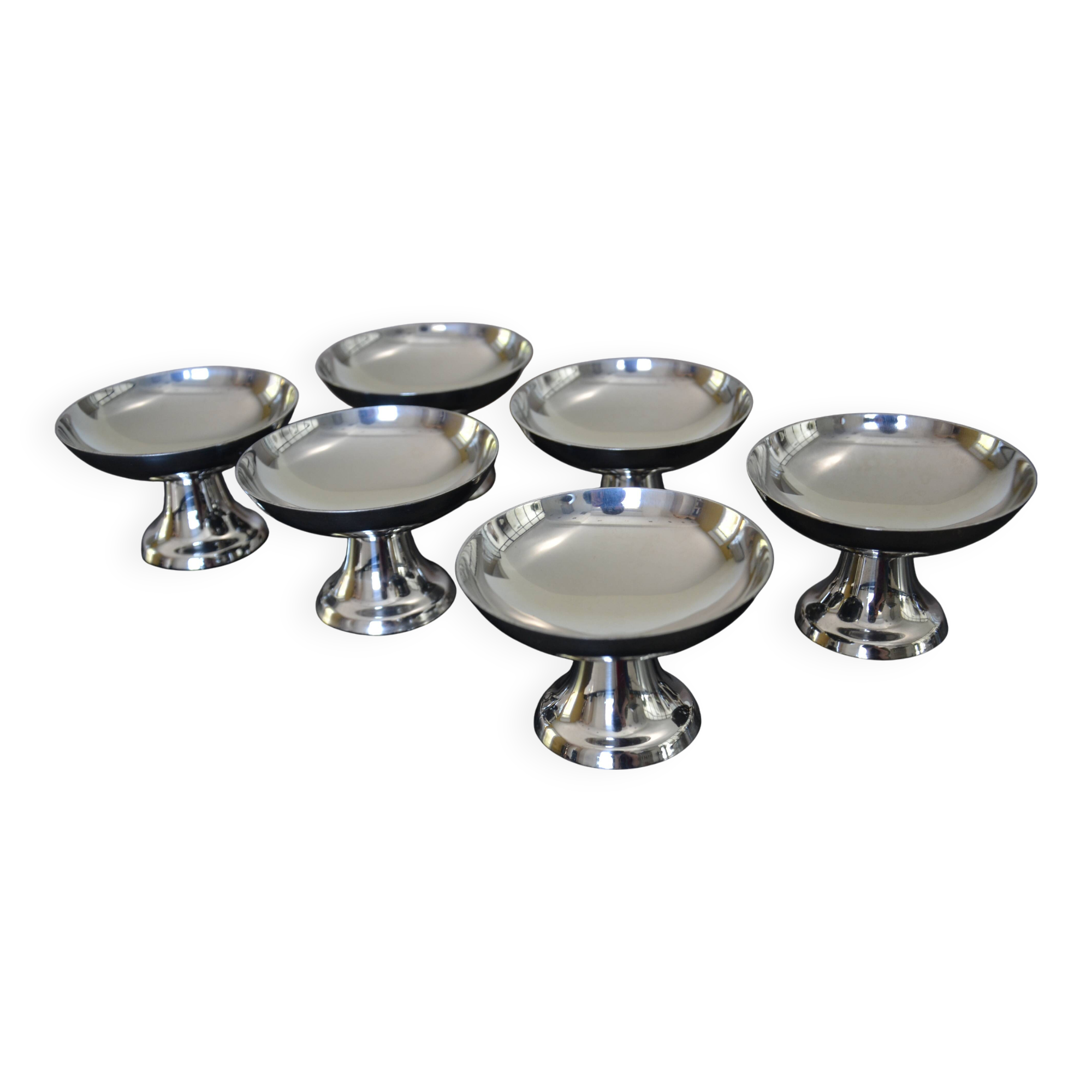 6 impeccable Guy Degrenne stainless steel bowls