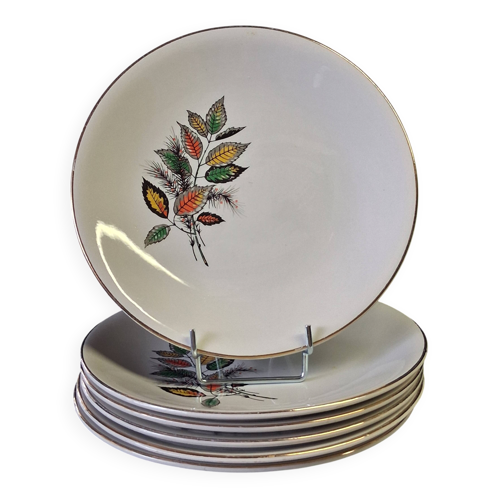 Set of 6 flat plates from Digoin Sarreguemines in good condition.