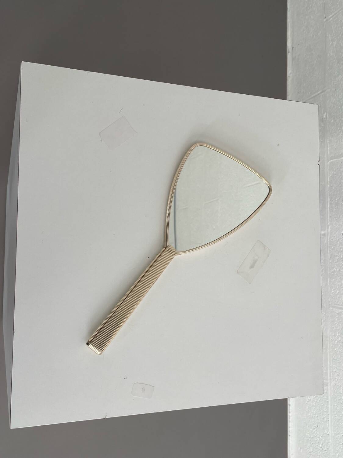 Ancien miroir à main