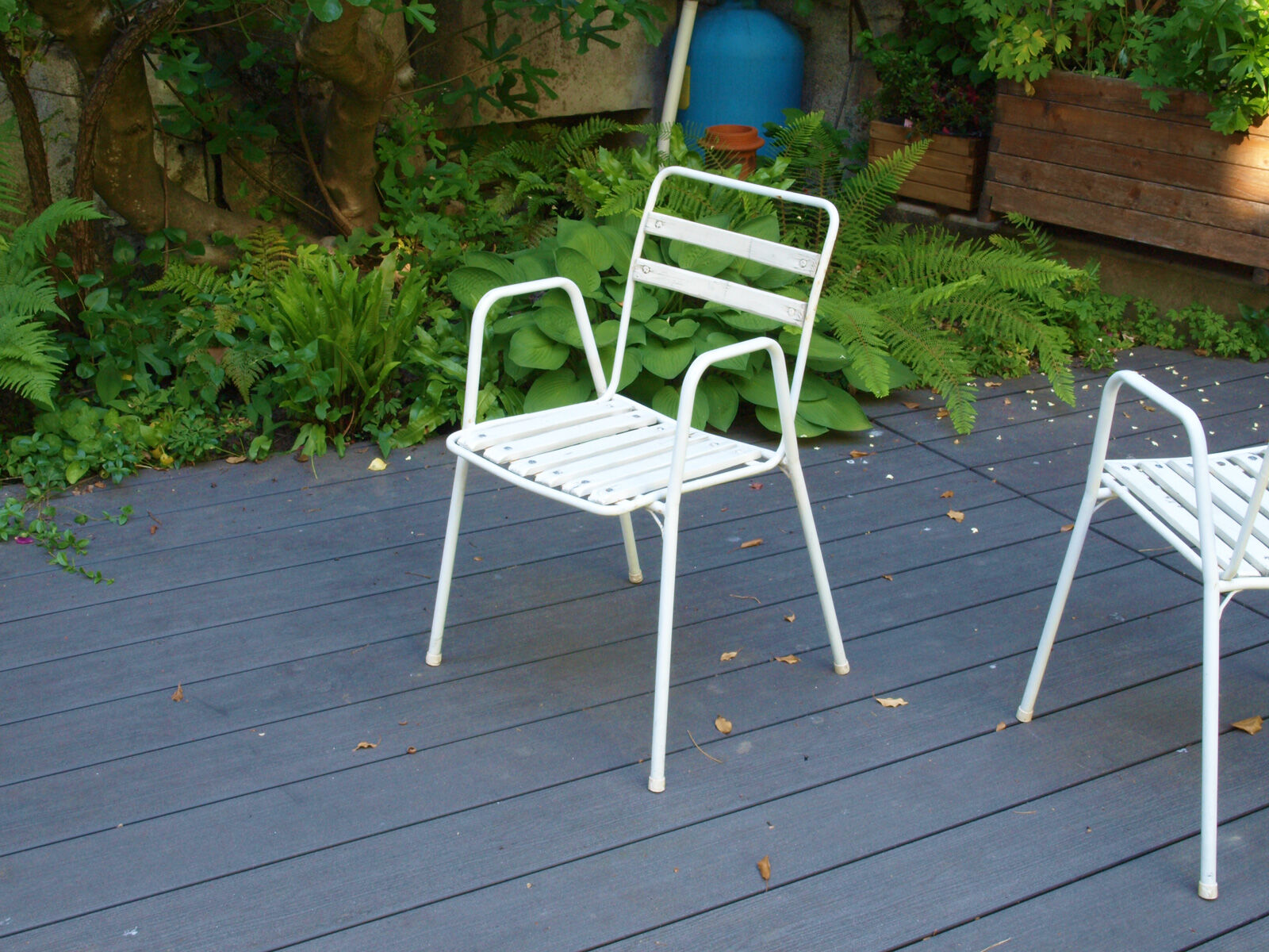 Suite of 4 Emu garden chairs