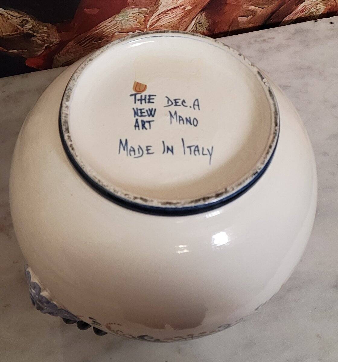 Large vase in Italian faience from the 20th century.