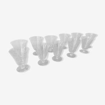 11 wine glasses