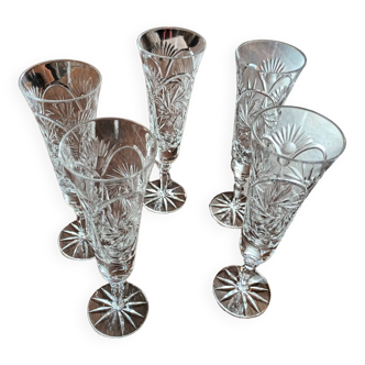 5 champagne flutes