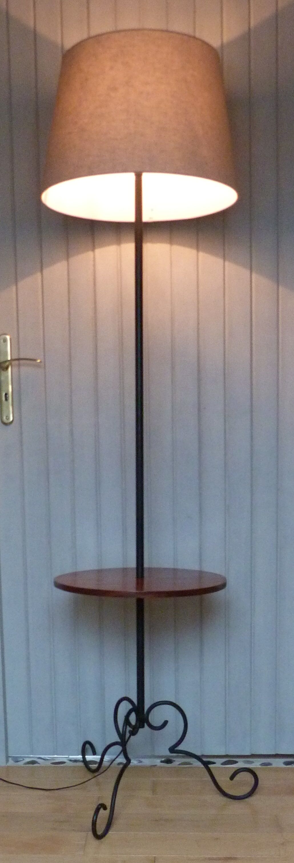 Lampadaire tripode