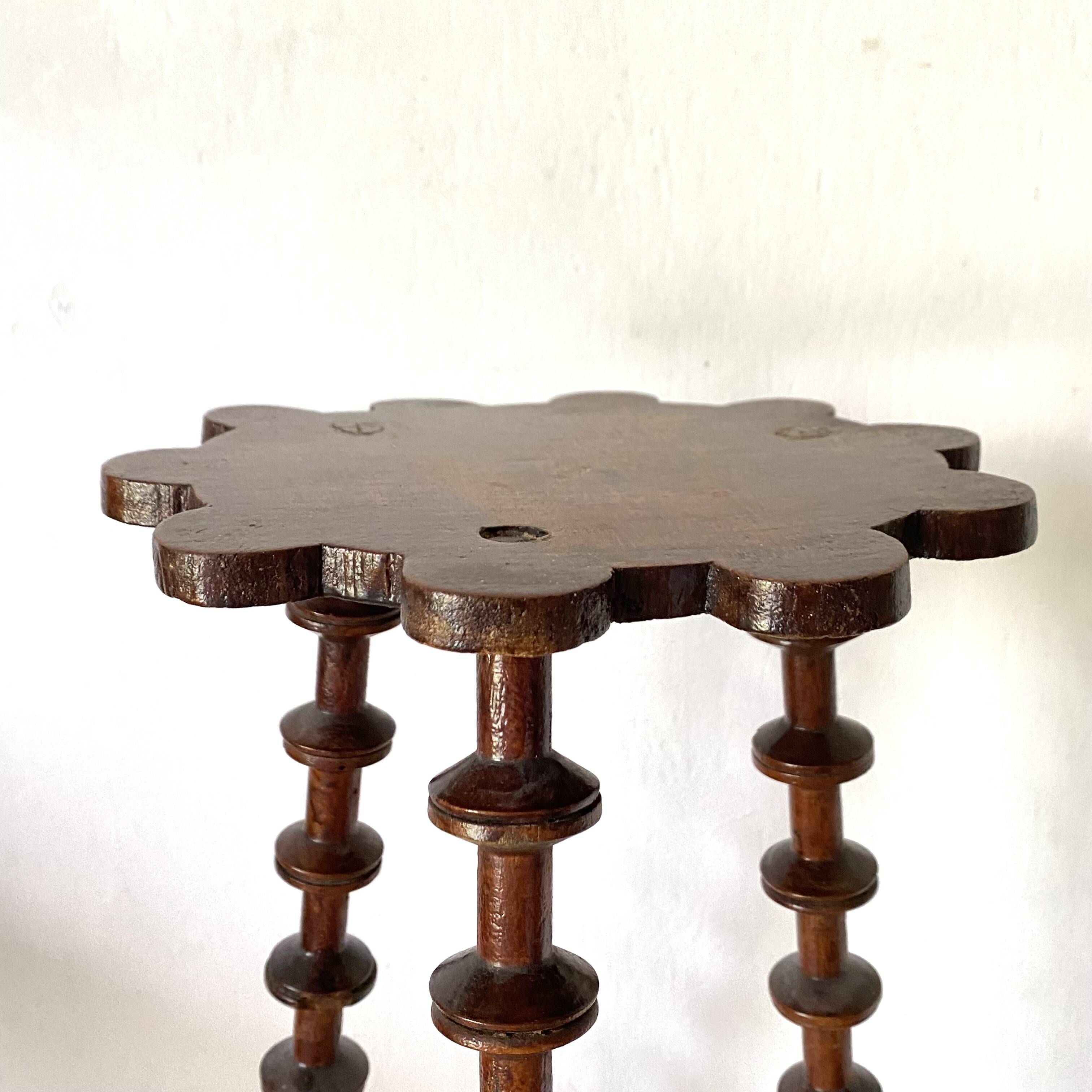 Old stand for reel plant holders 1900