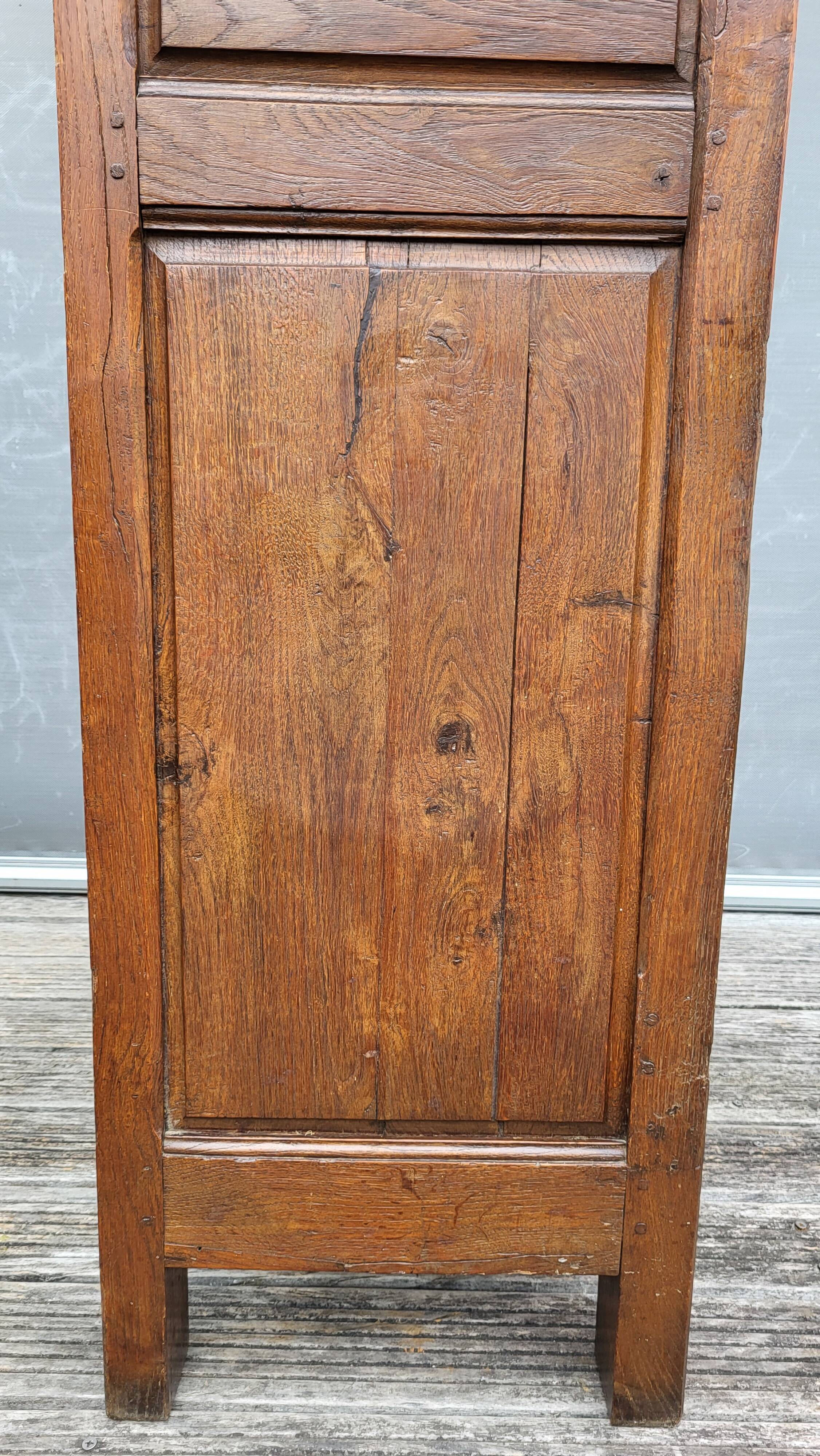 Large "Standing Man" in solid oak from the 18th century
