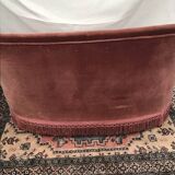 Pale pink tufted back toad sofa