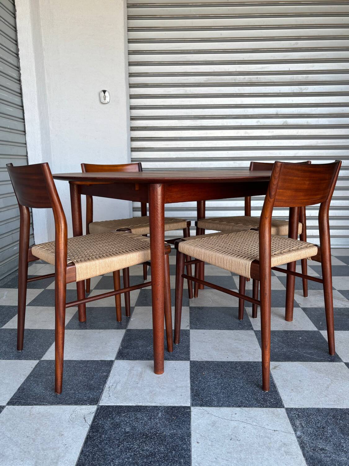 Set of 5 chairs from the 1950s designed by Georg Leowald.