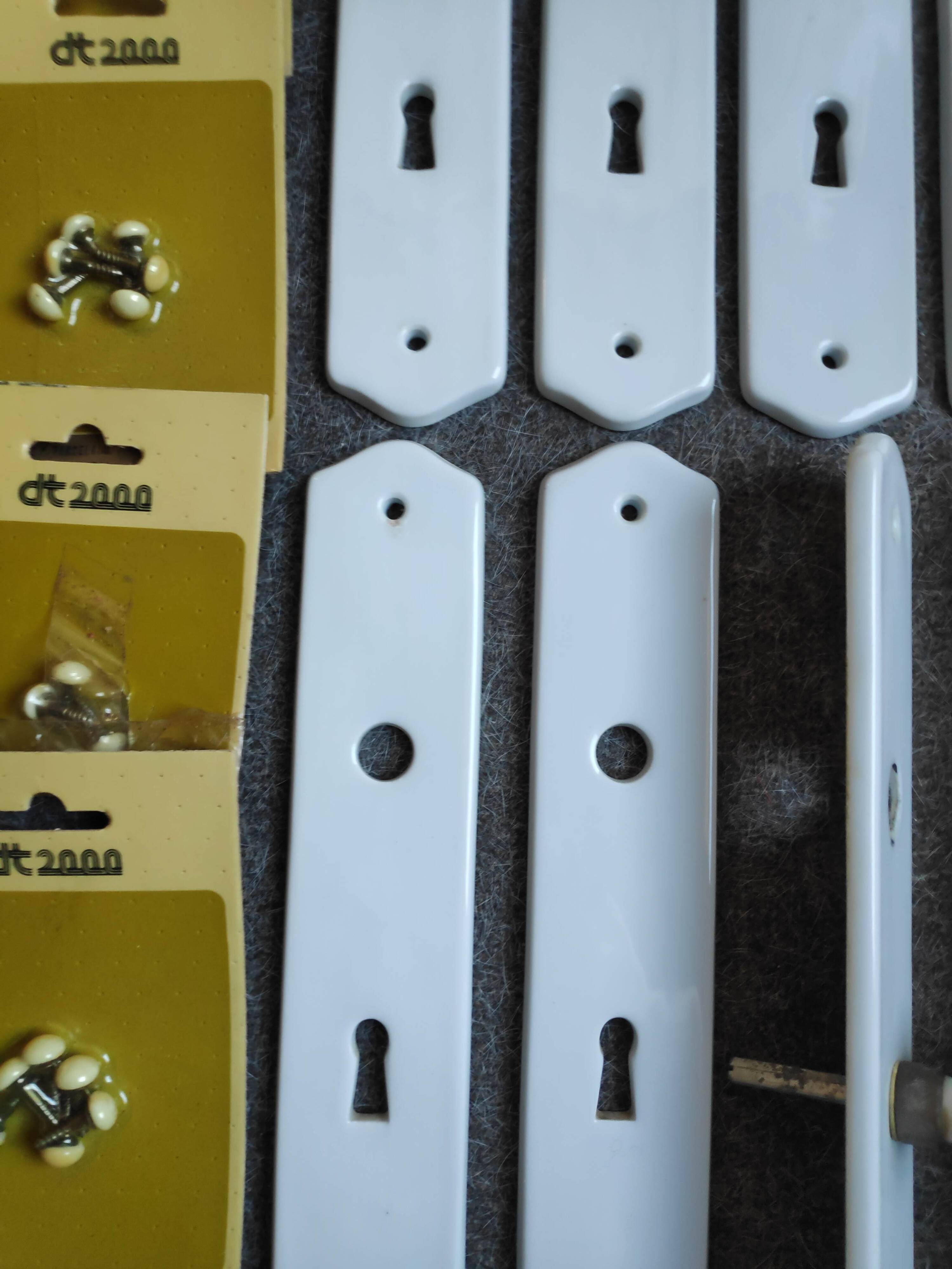 Set of 6 pairs of cleanliness plates (B-0016-2)