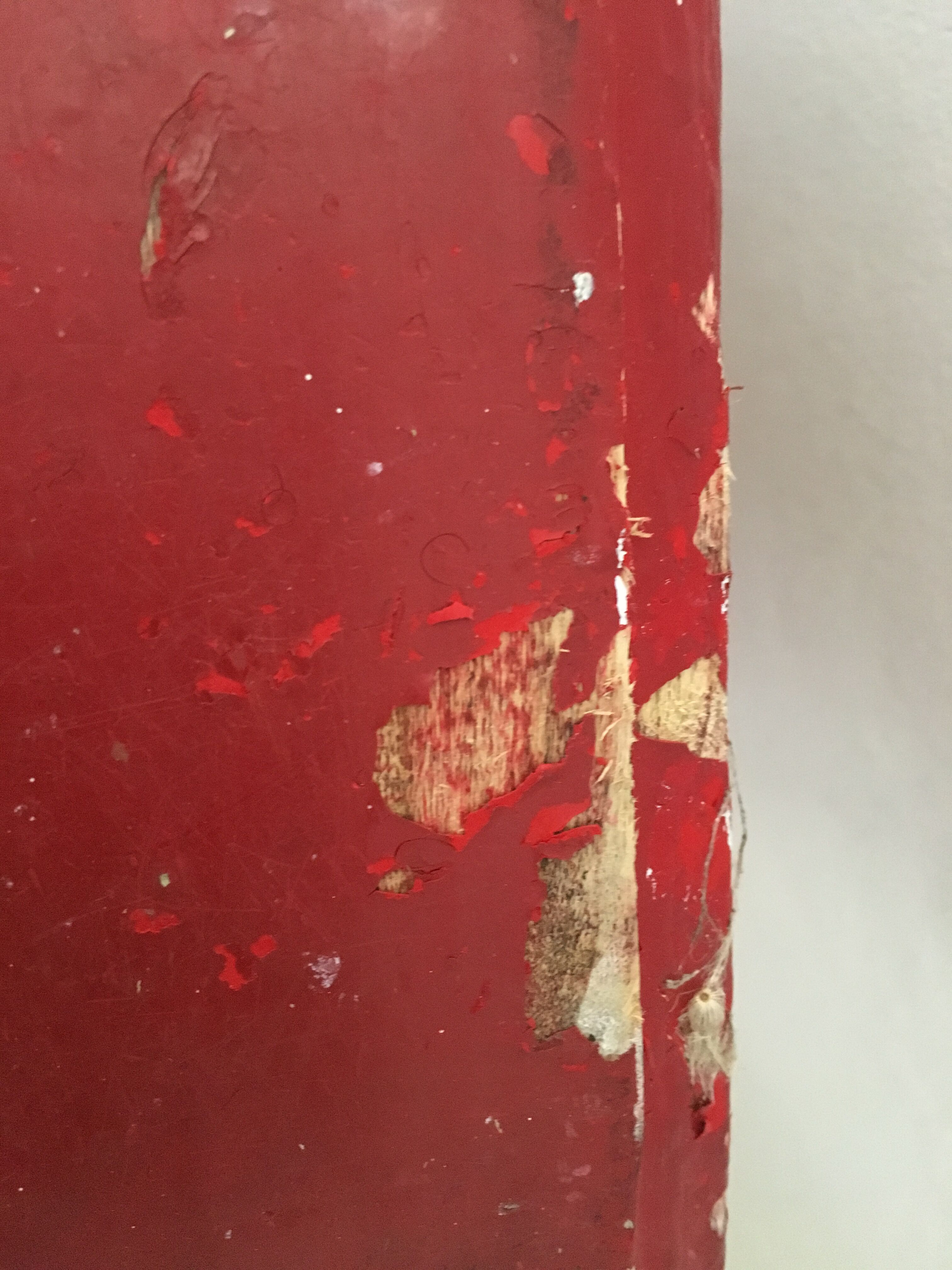 Painter red/bordeaux stool