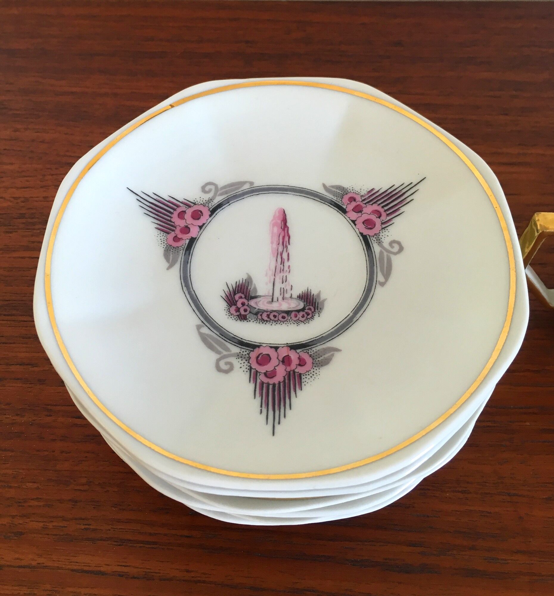 Set de 5 tasses en porcelaine de Limoge art déco années 30