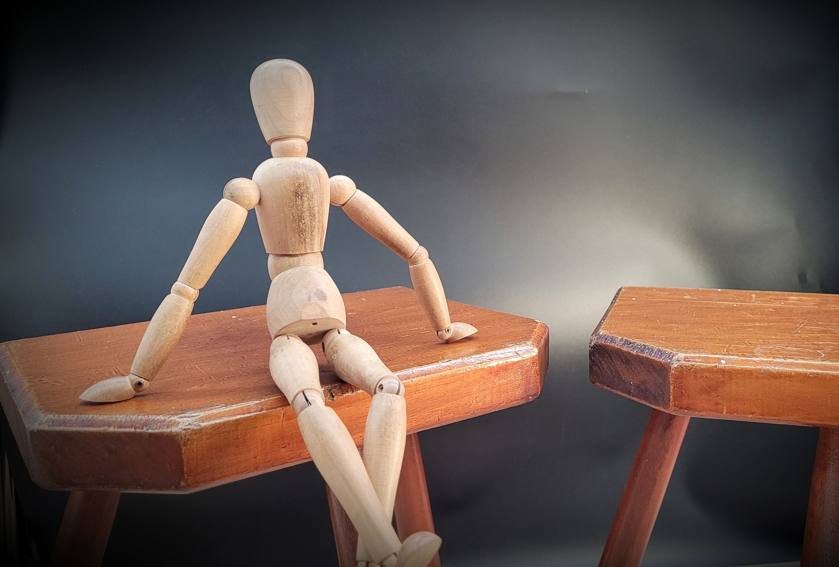 Duo tripod stool solid wood