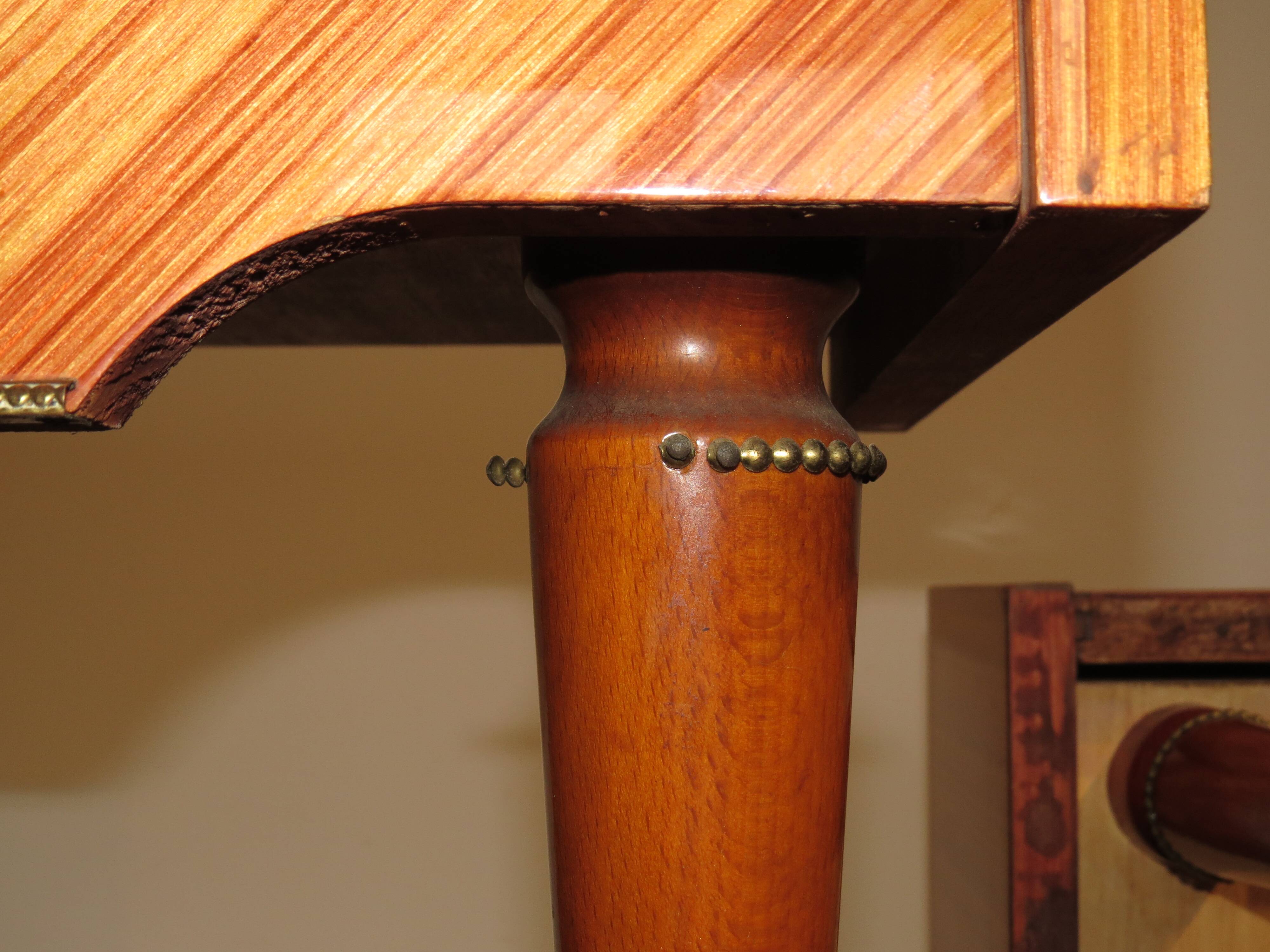 Pair of 60s veneer bedside tables with brass decorations