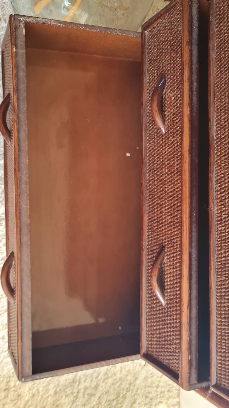 Commode en rotin vintage circa années 70