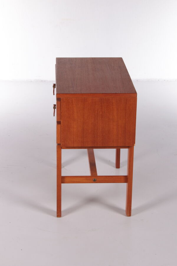 Commode vintage en teck avec poignées en cuir par Fröseke Nybrofabrik, années 1970