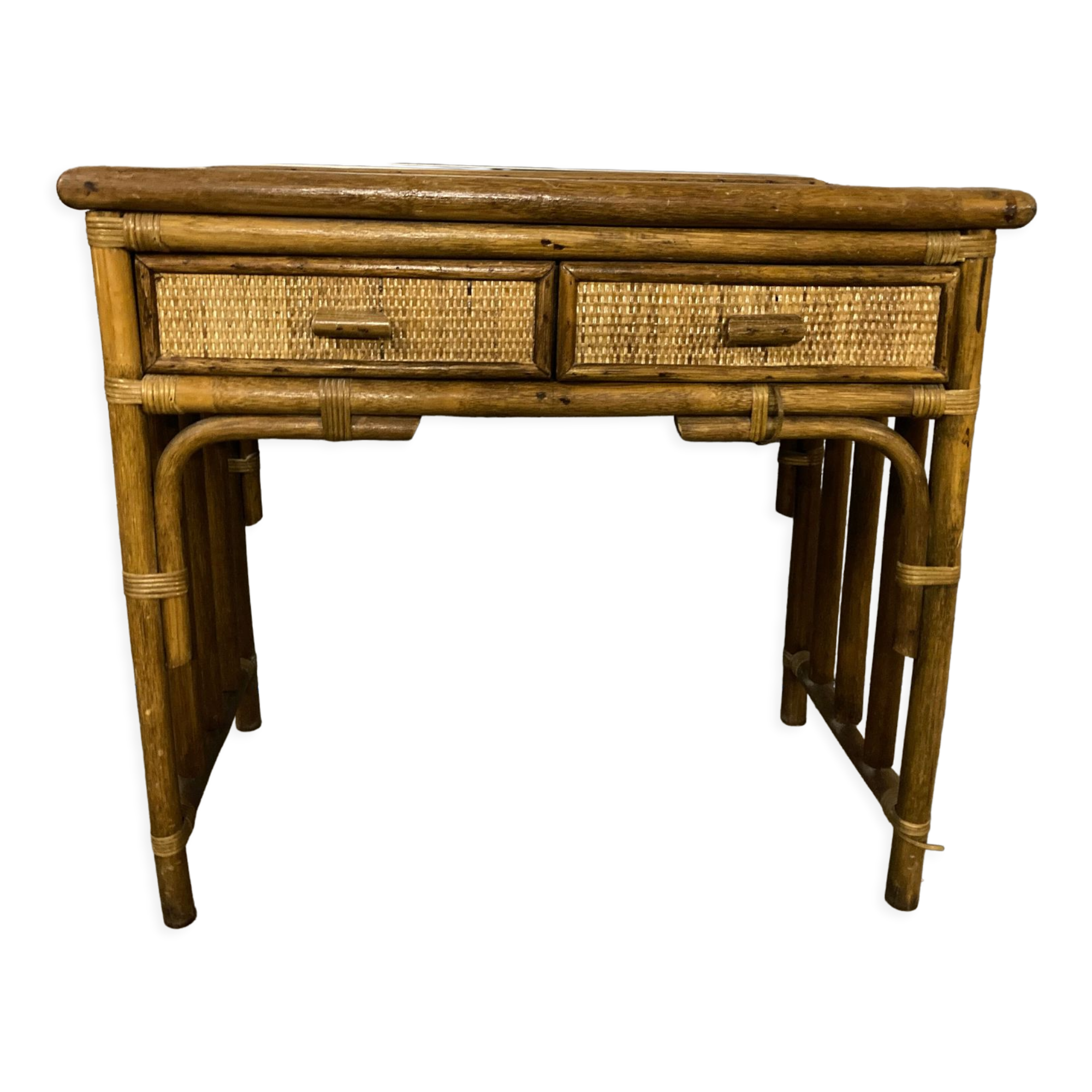 Side table in bamboo and wicker