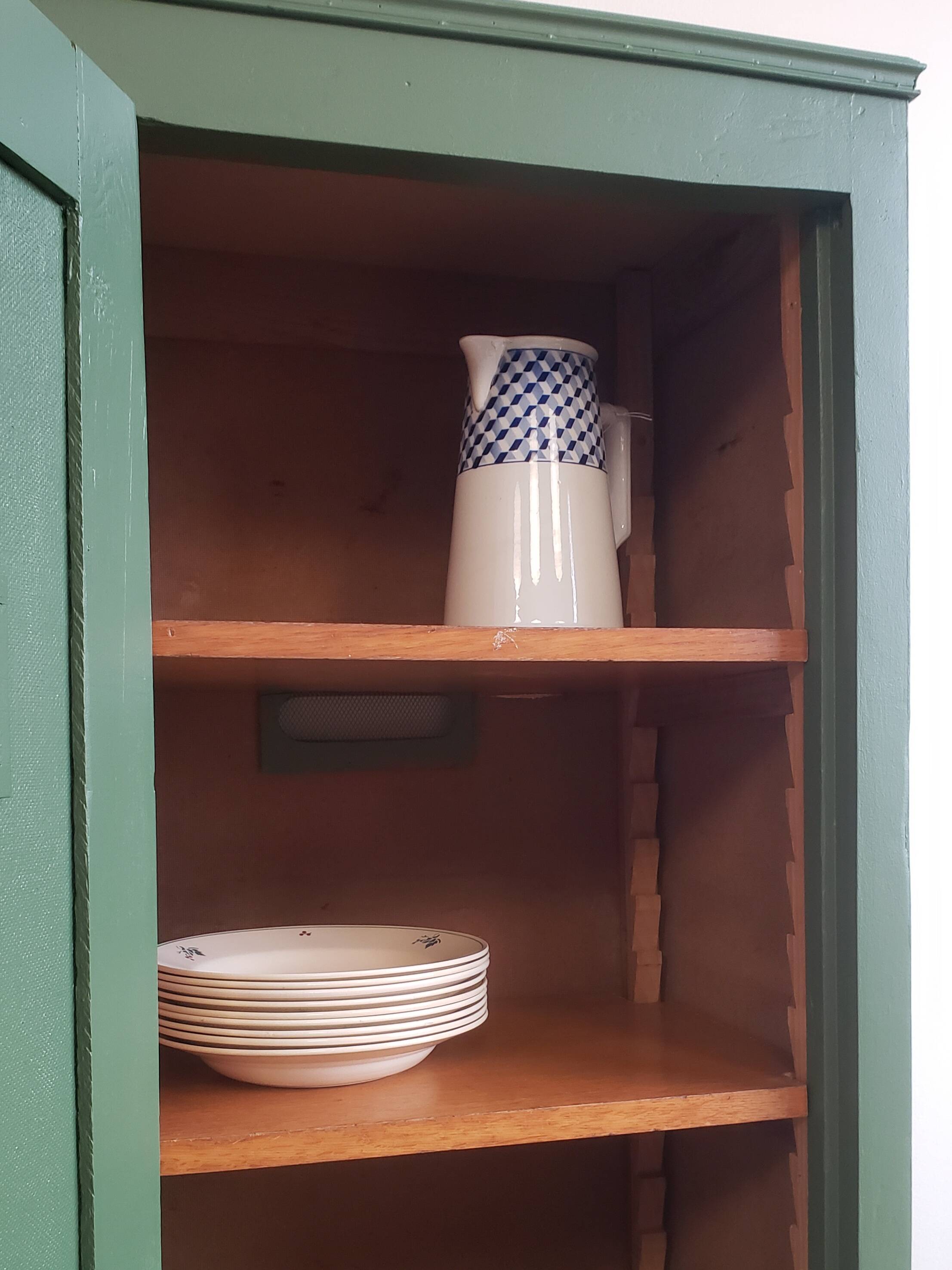 Armoire vestiaire vintage