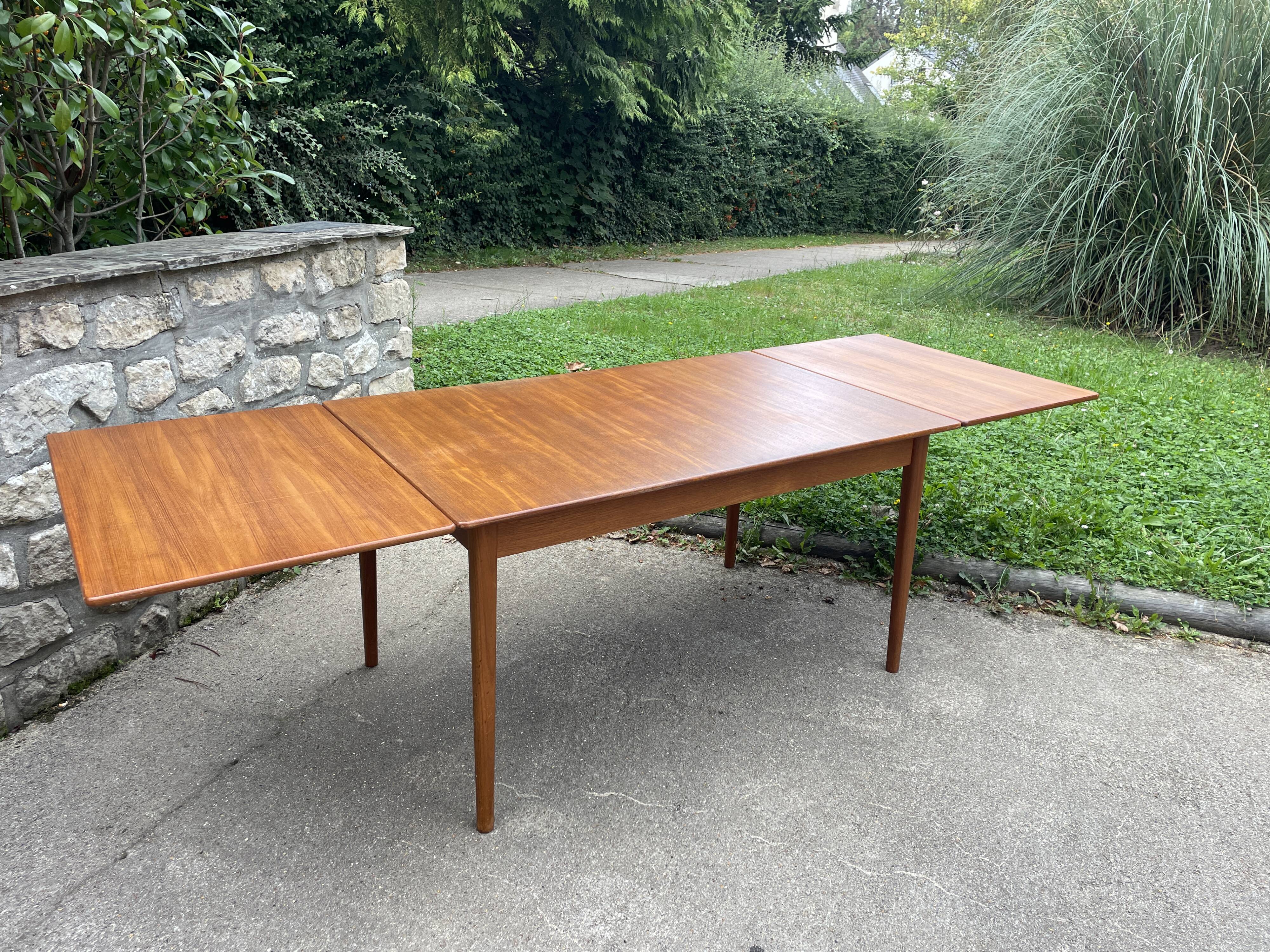 Scandinavian extendable dining table "bjarni" by nils jonsson for troeds - 1960