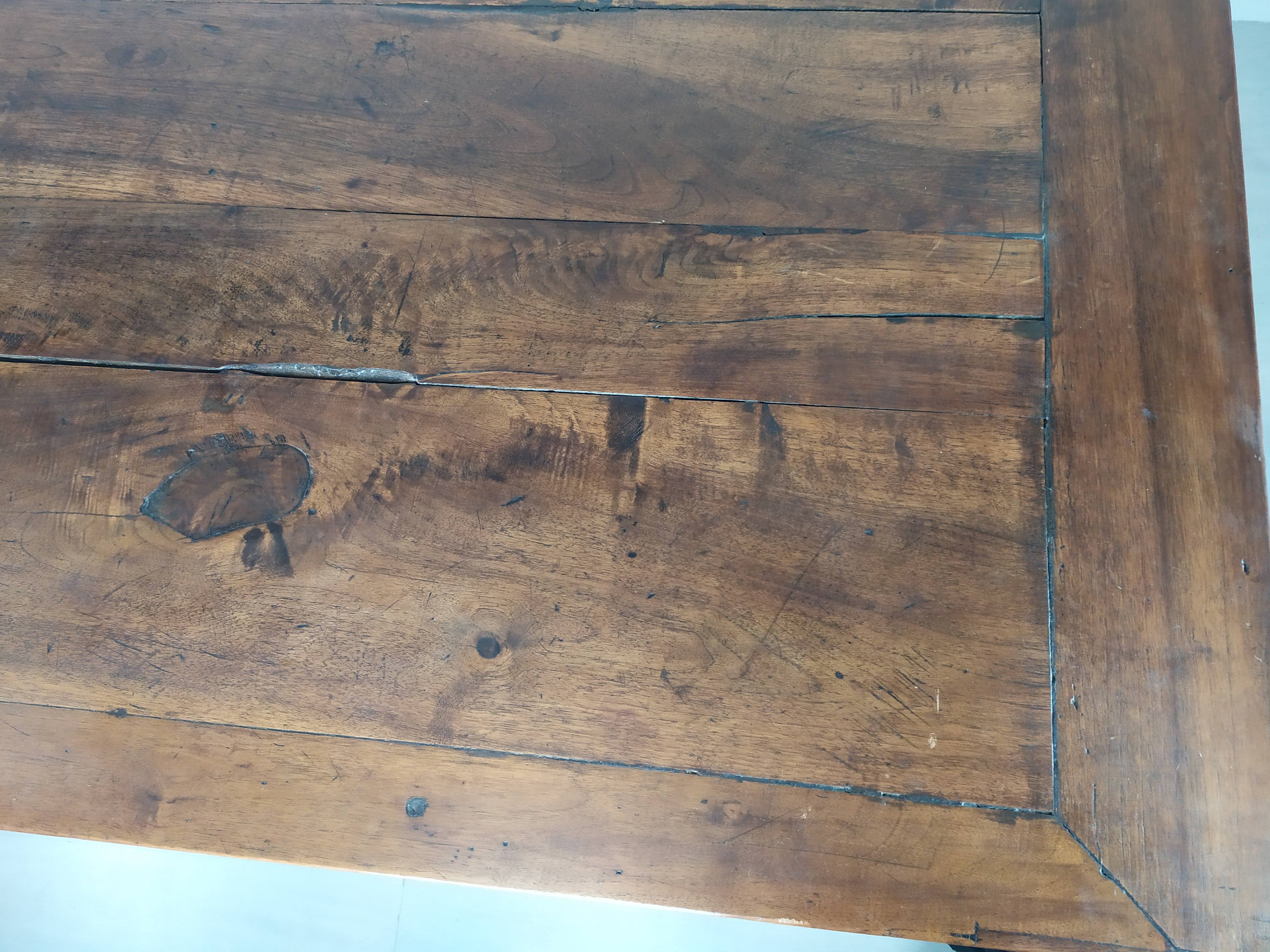 Spanish renaissance table