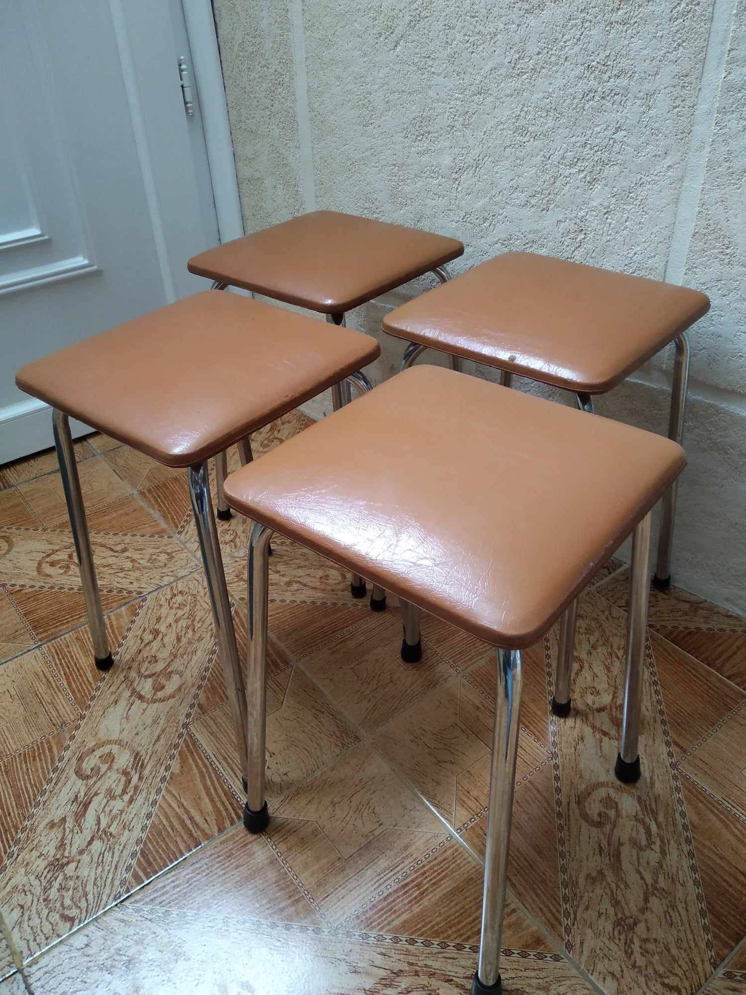 Lot de 4 tabourets vintage années 70