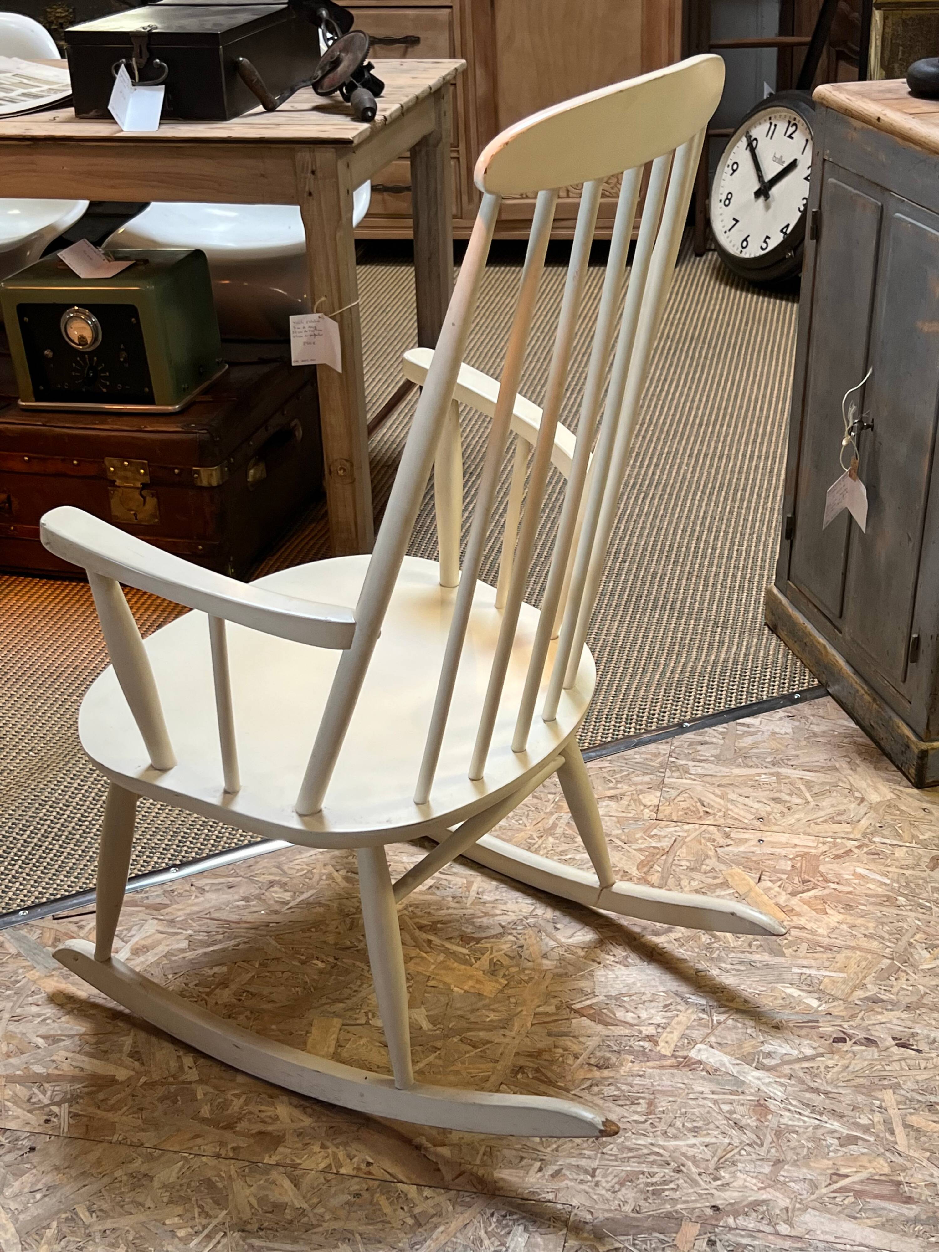 Tapiovaara rocking chair