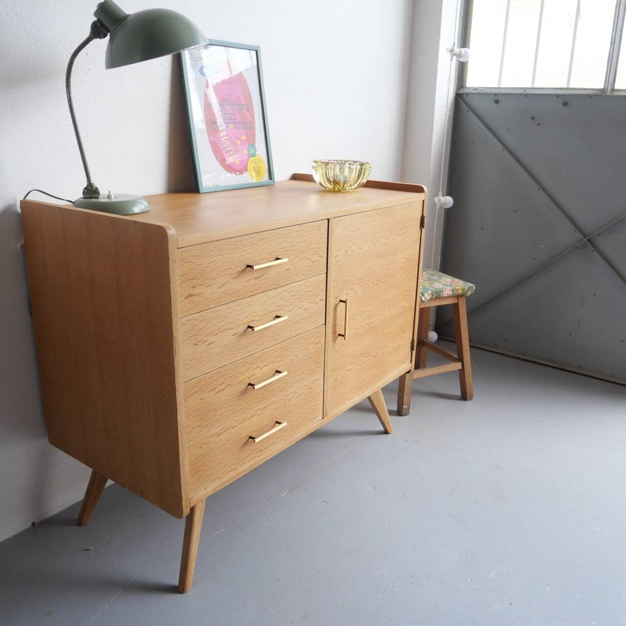 Sideboard with tapered legs