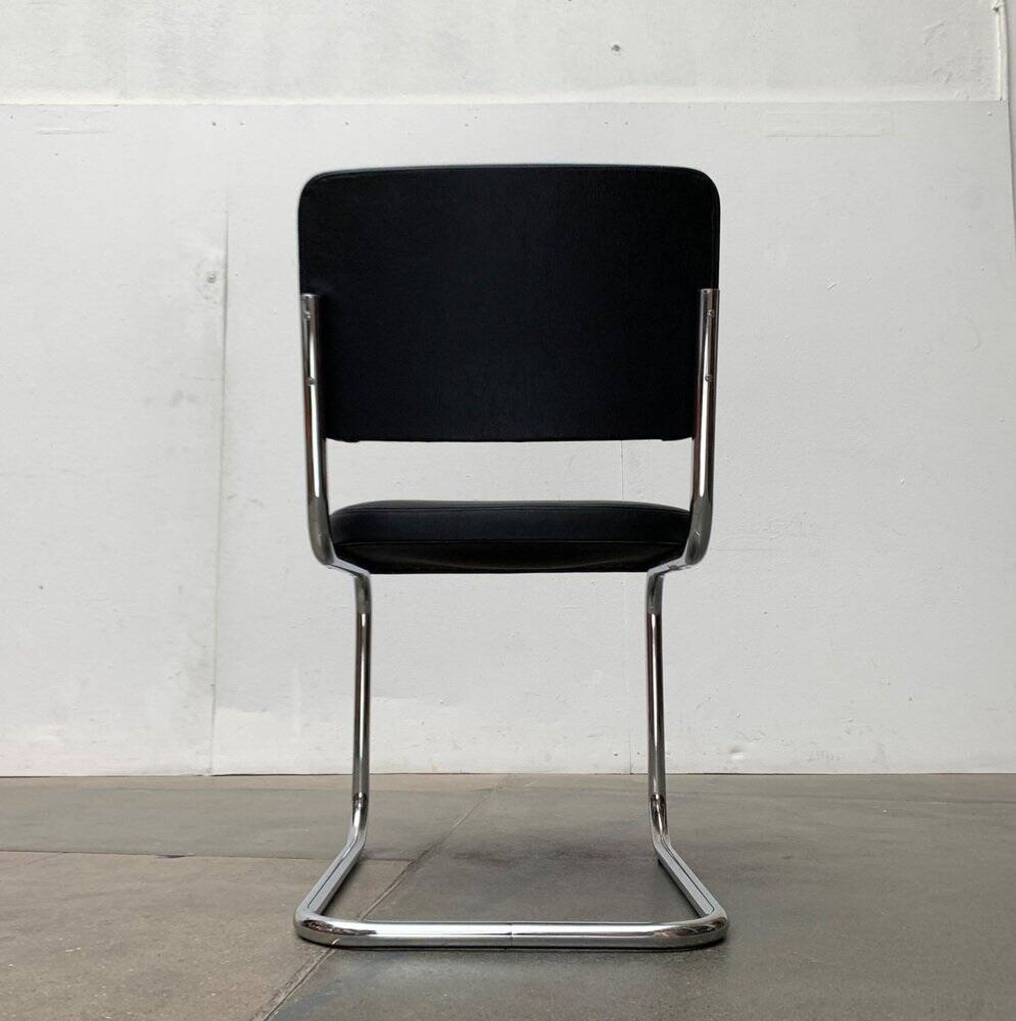 German cantilever chair Mi-century S32 by Marcel Breuer & Mart Stam for Thonet, 1970s