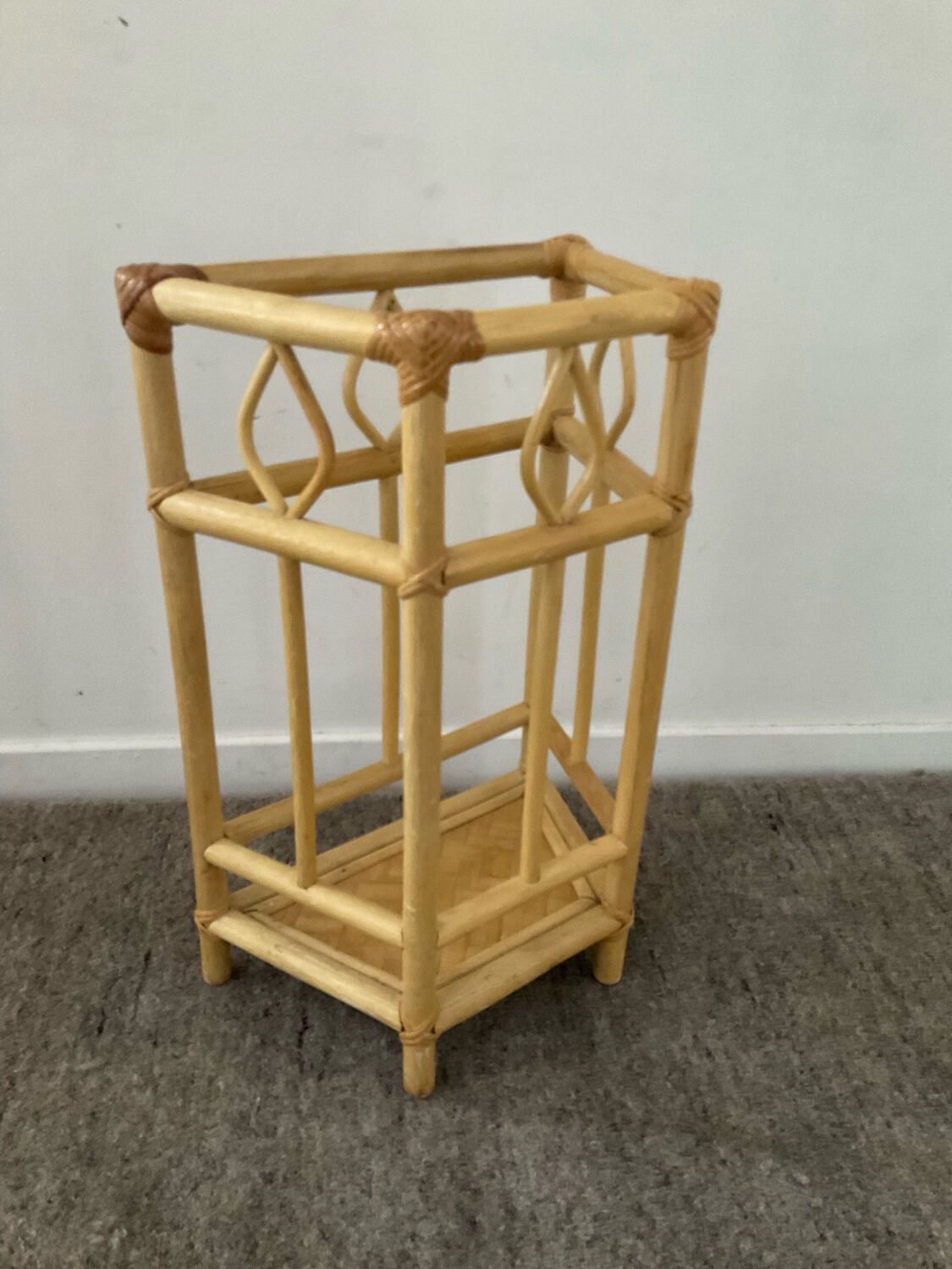 Vintage rattan umbrella holder 70s
