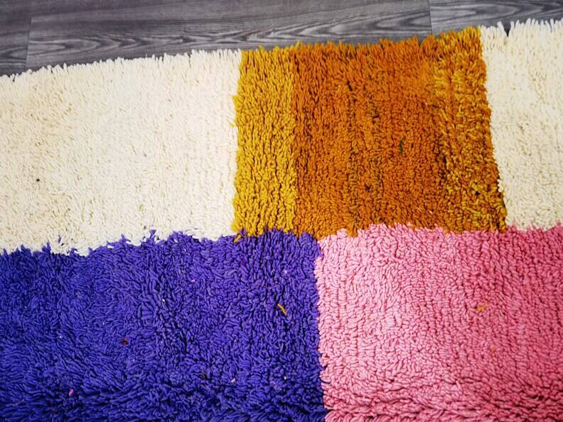 Moroccan Berber rug 280cm x 150cm