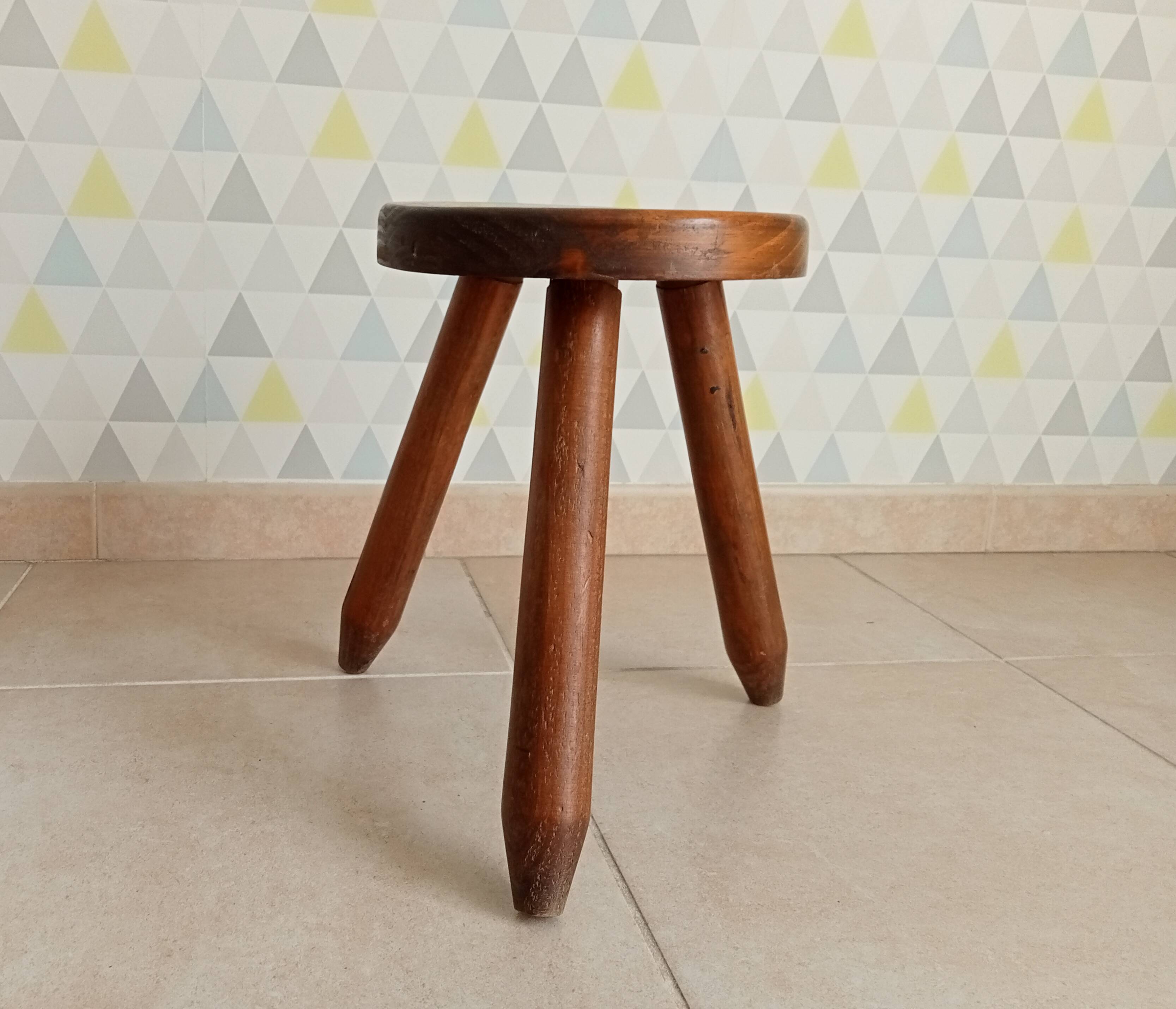 Vintage tripod stool from the 60s/70s