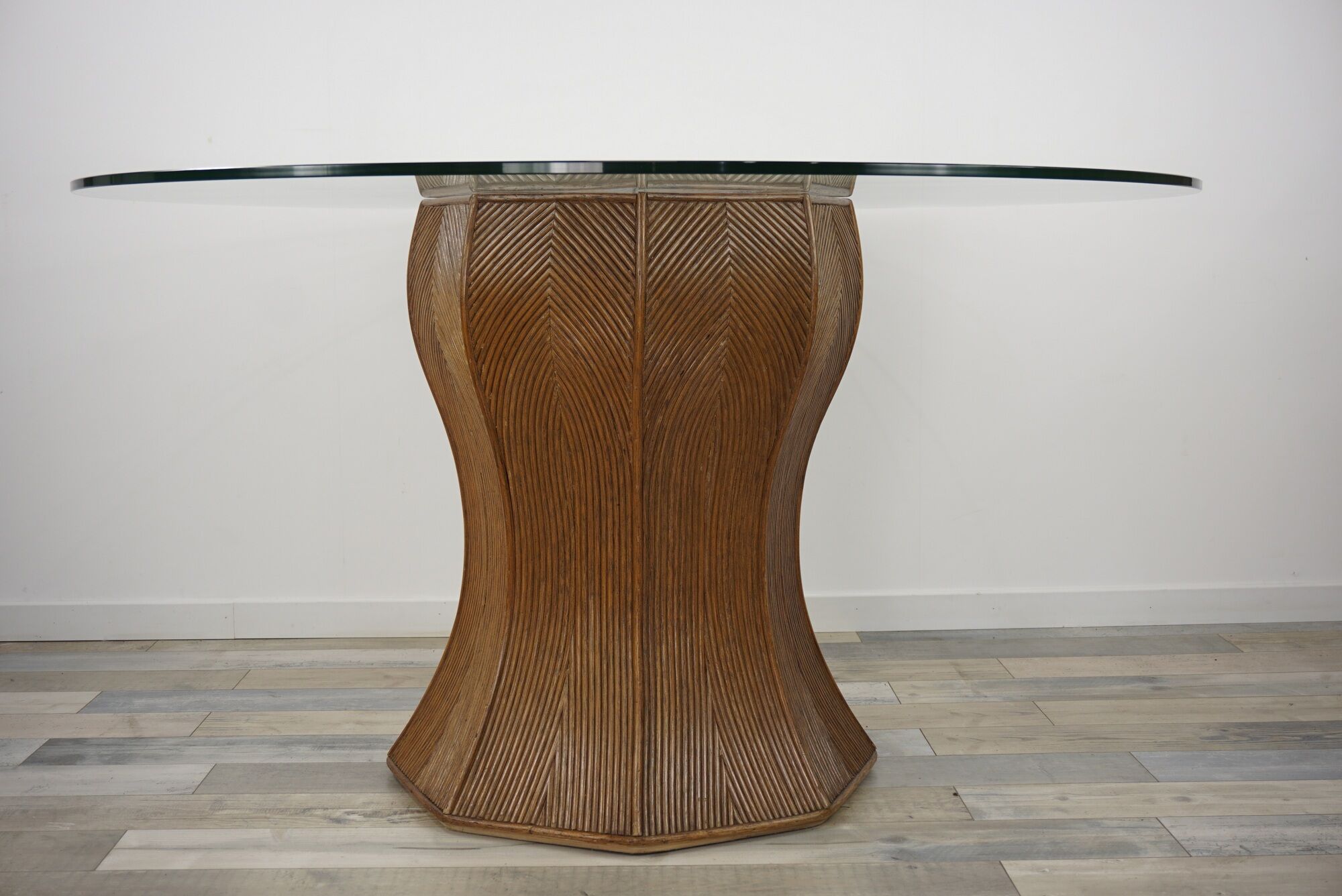 Italian design dining table from the 60/70