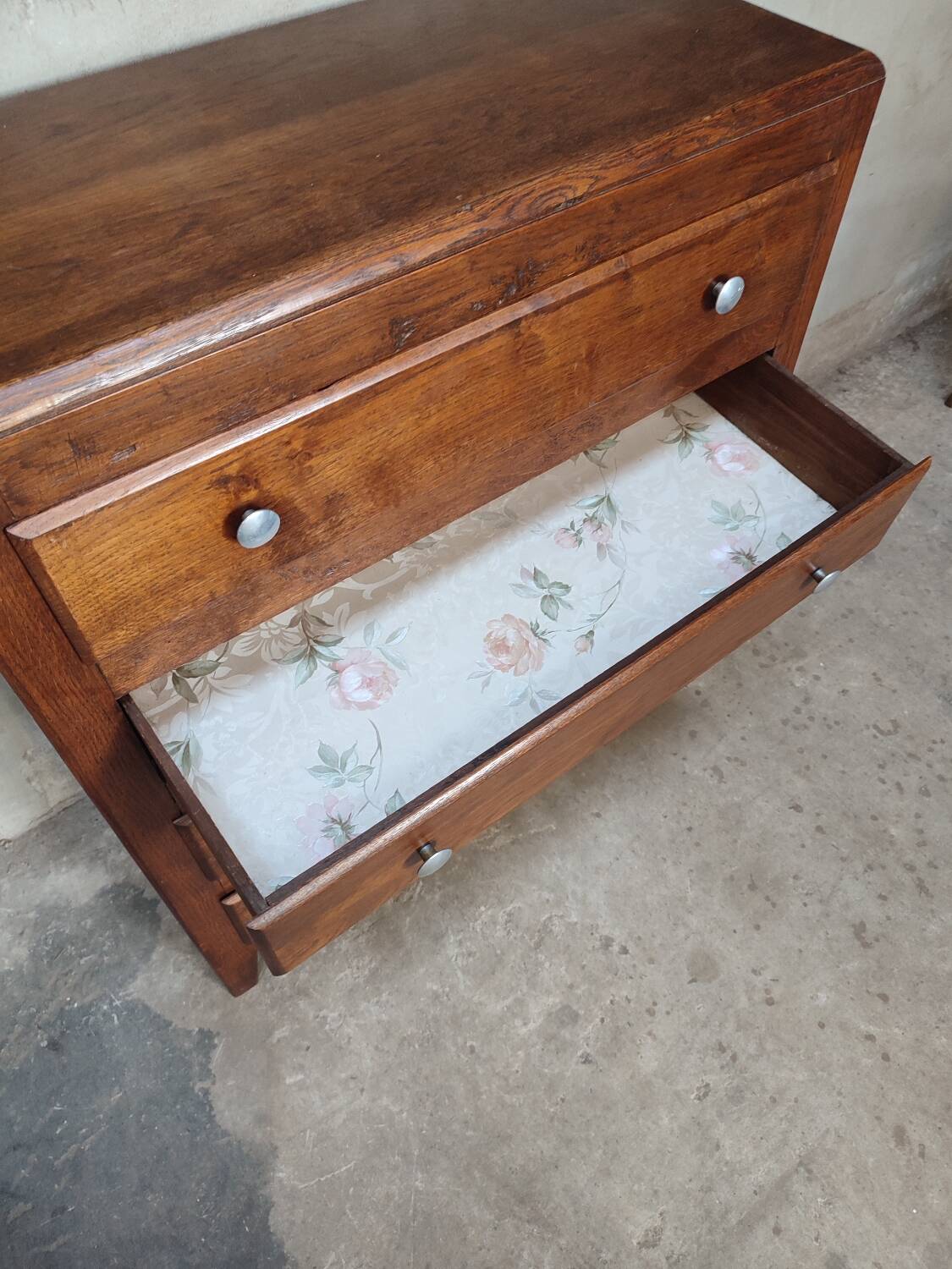 Commode vintage