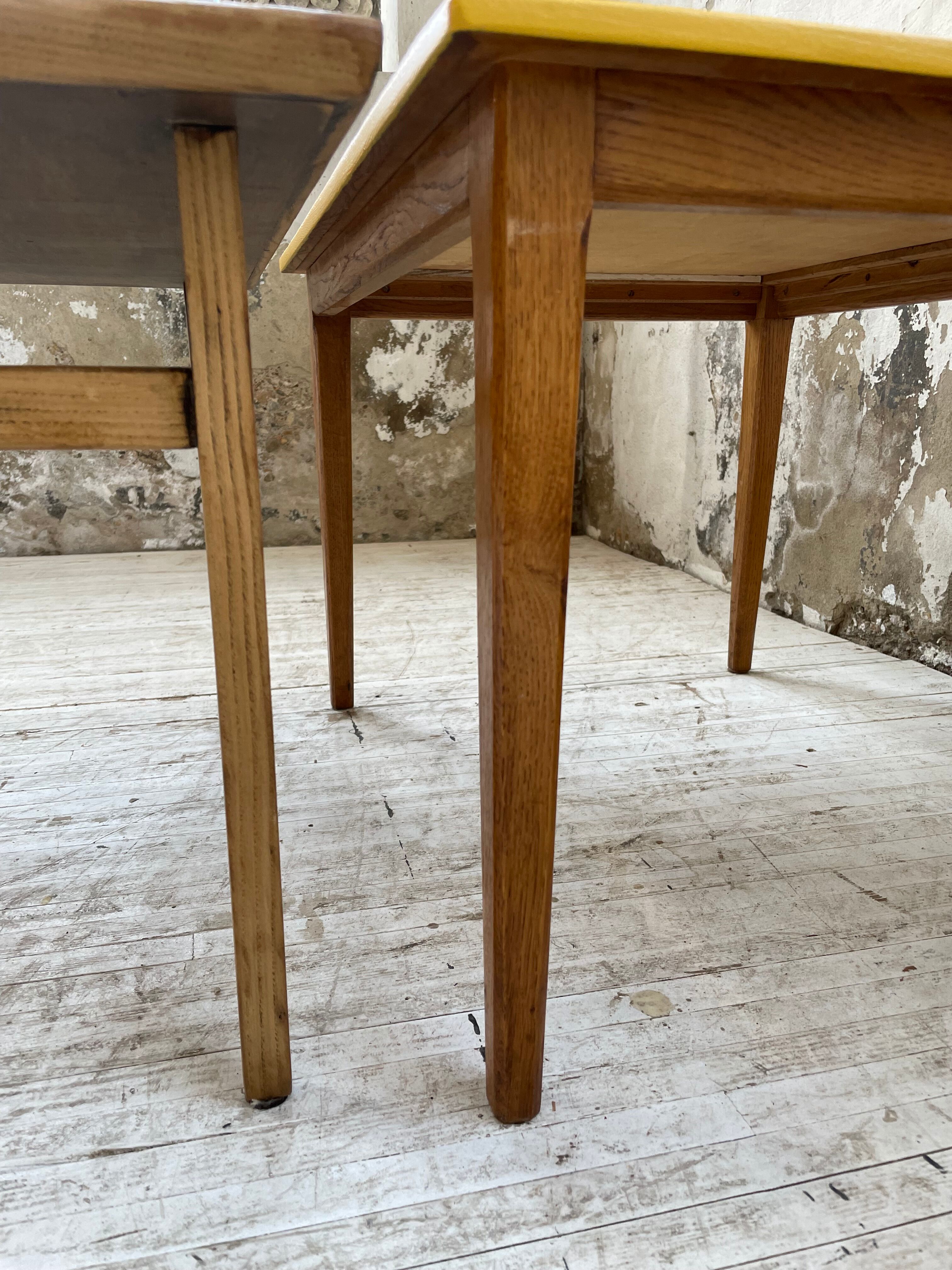 Duo de tables basses bois jaune