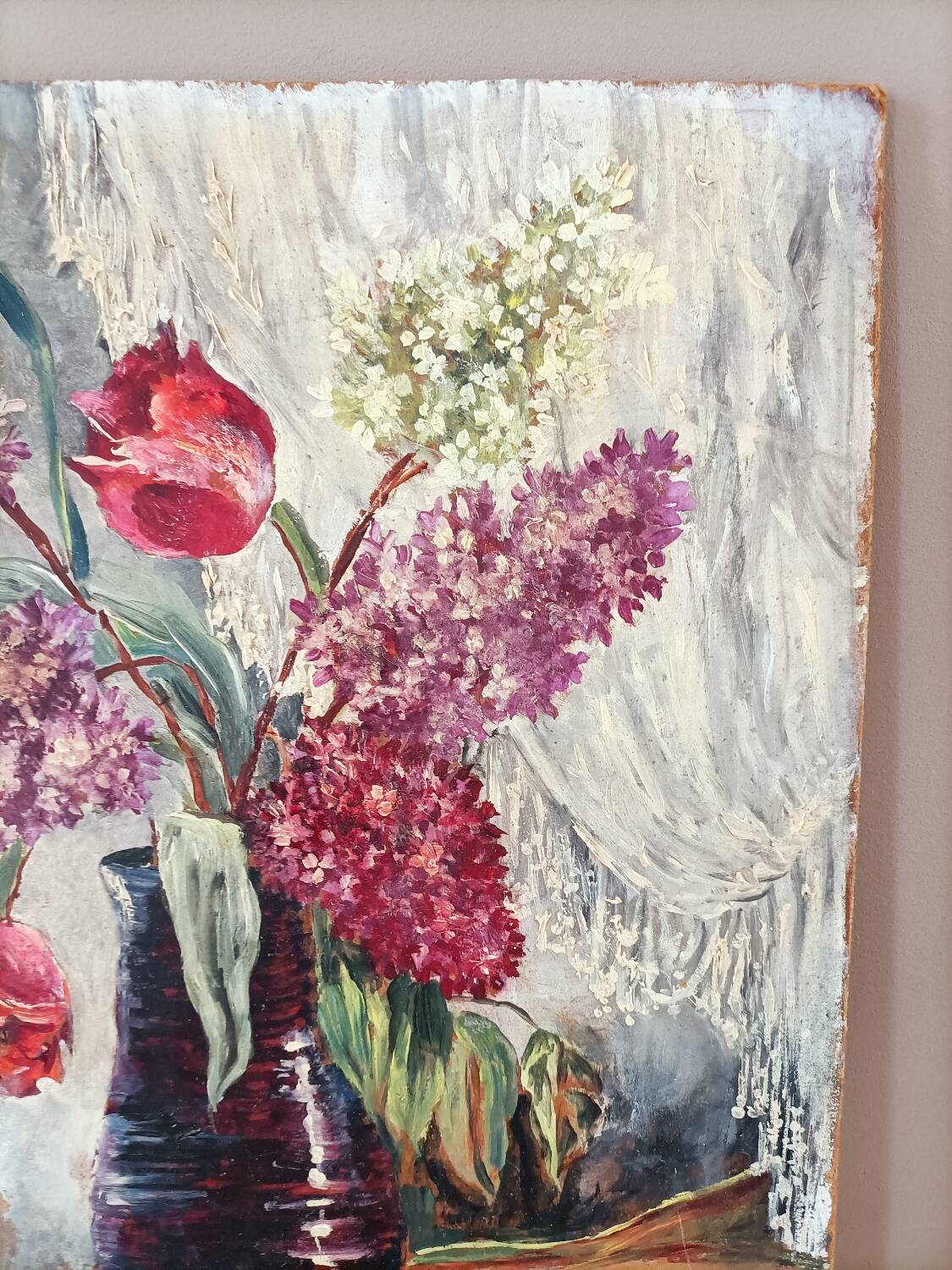 Vintage painting of a bouquet of lilac flowers