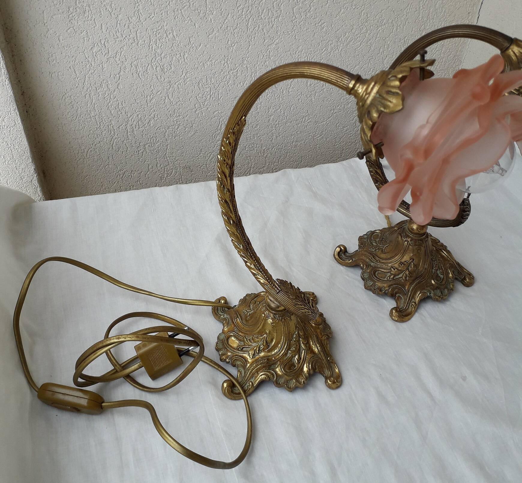 2 lampes en bronze et verre