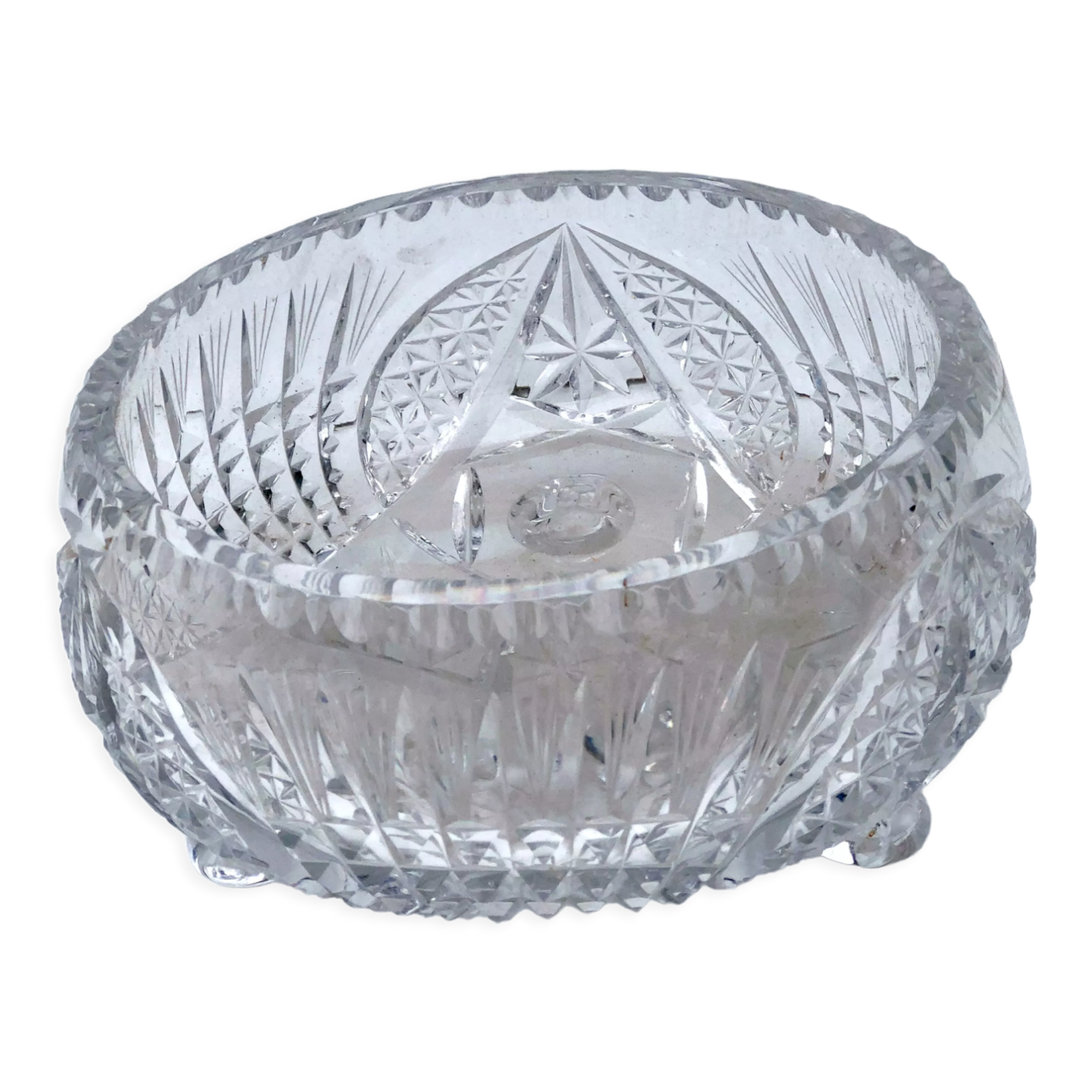 Chiseled glass basket cup on legs