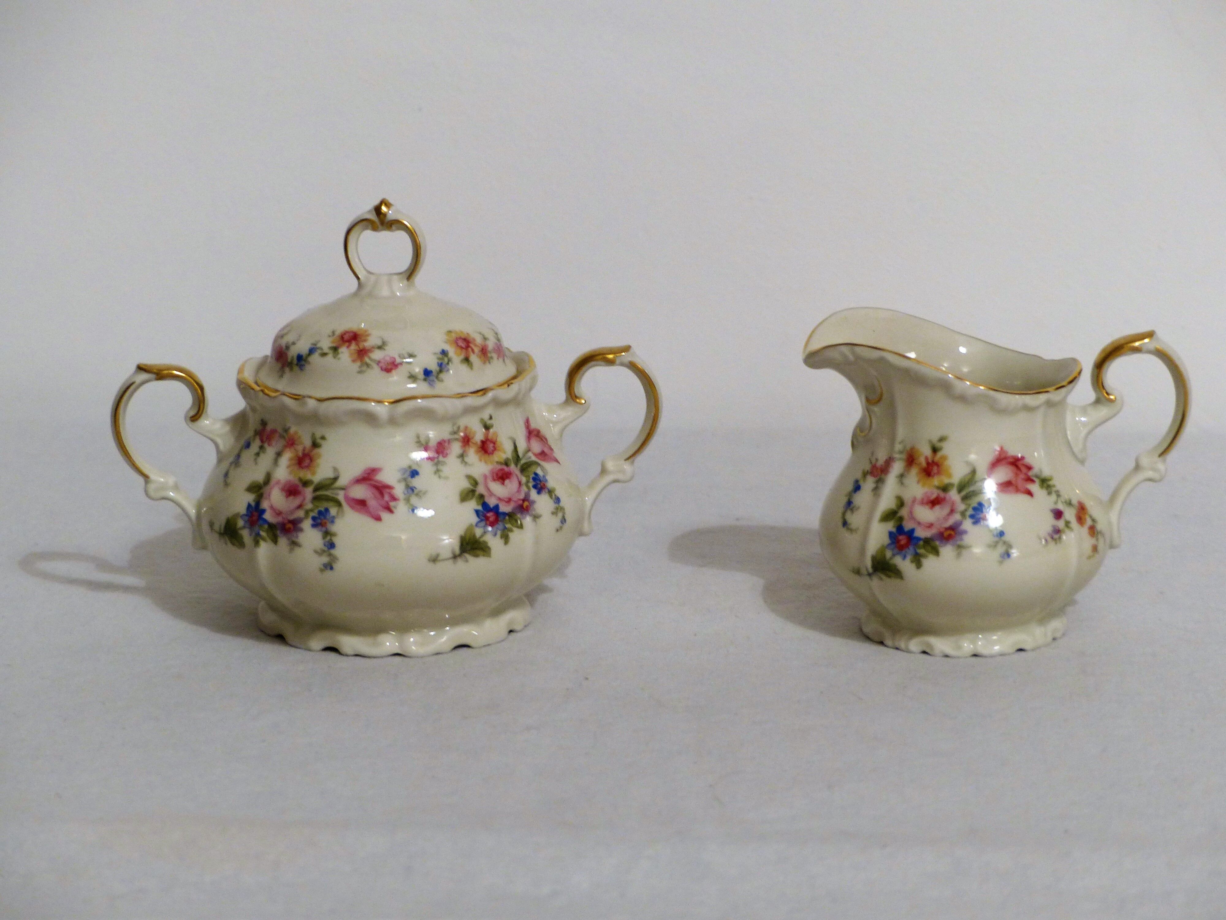 Bavaria sweetener and milk jug